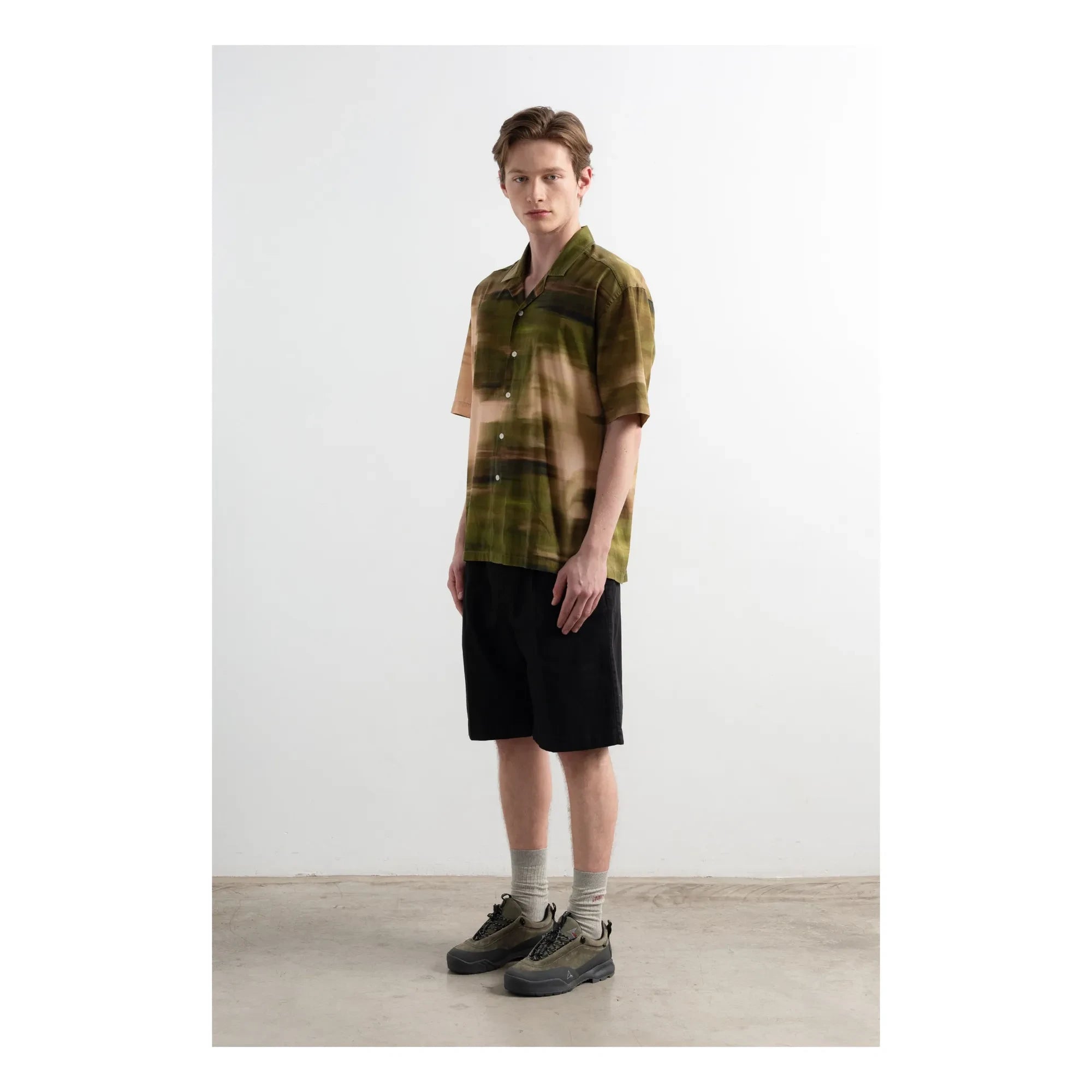 Edmmond Studios - Camisa de manga corta Wild Run | Verde Bosque