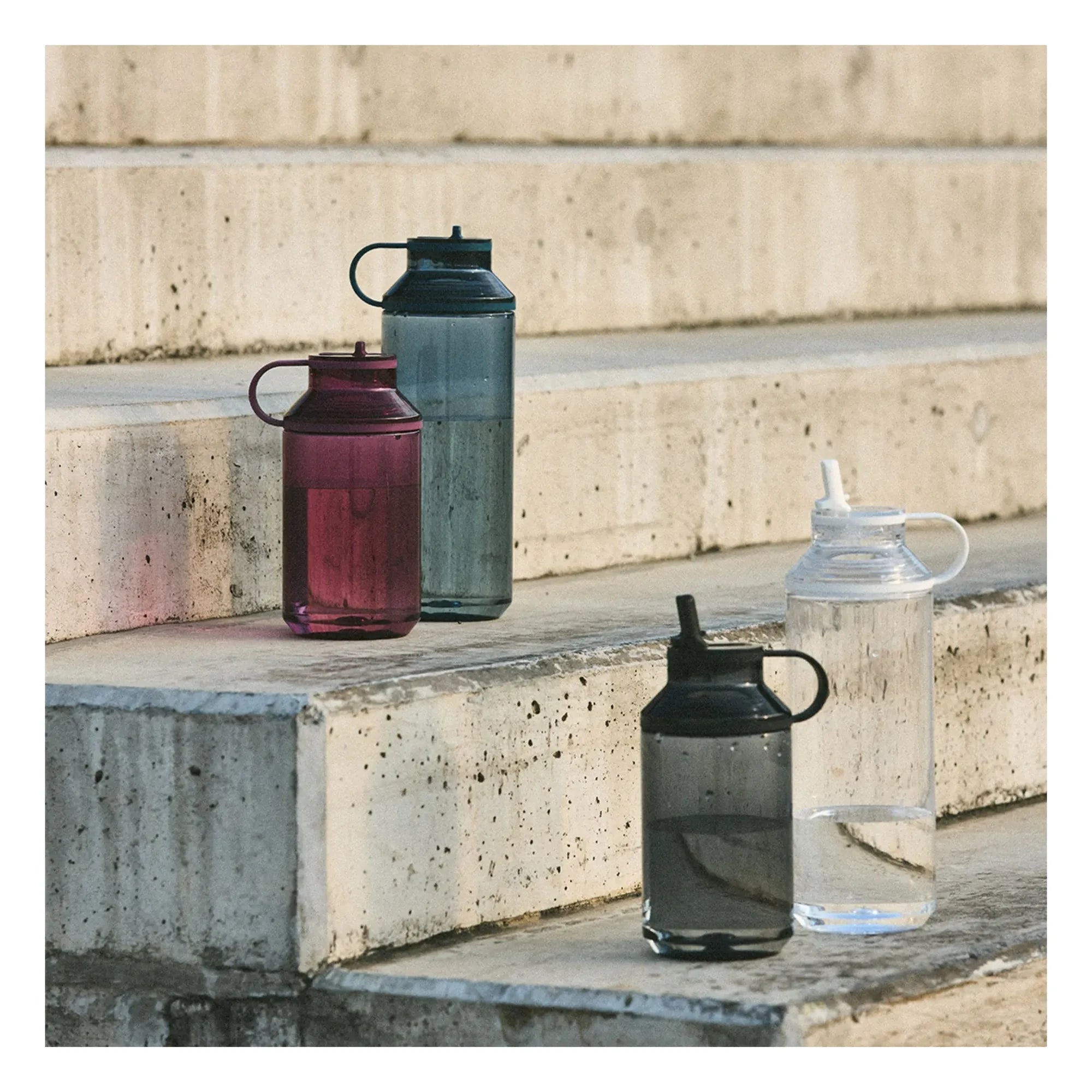 Kinto - Botella activa - 600 ml | Gris carbón