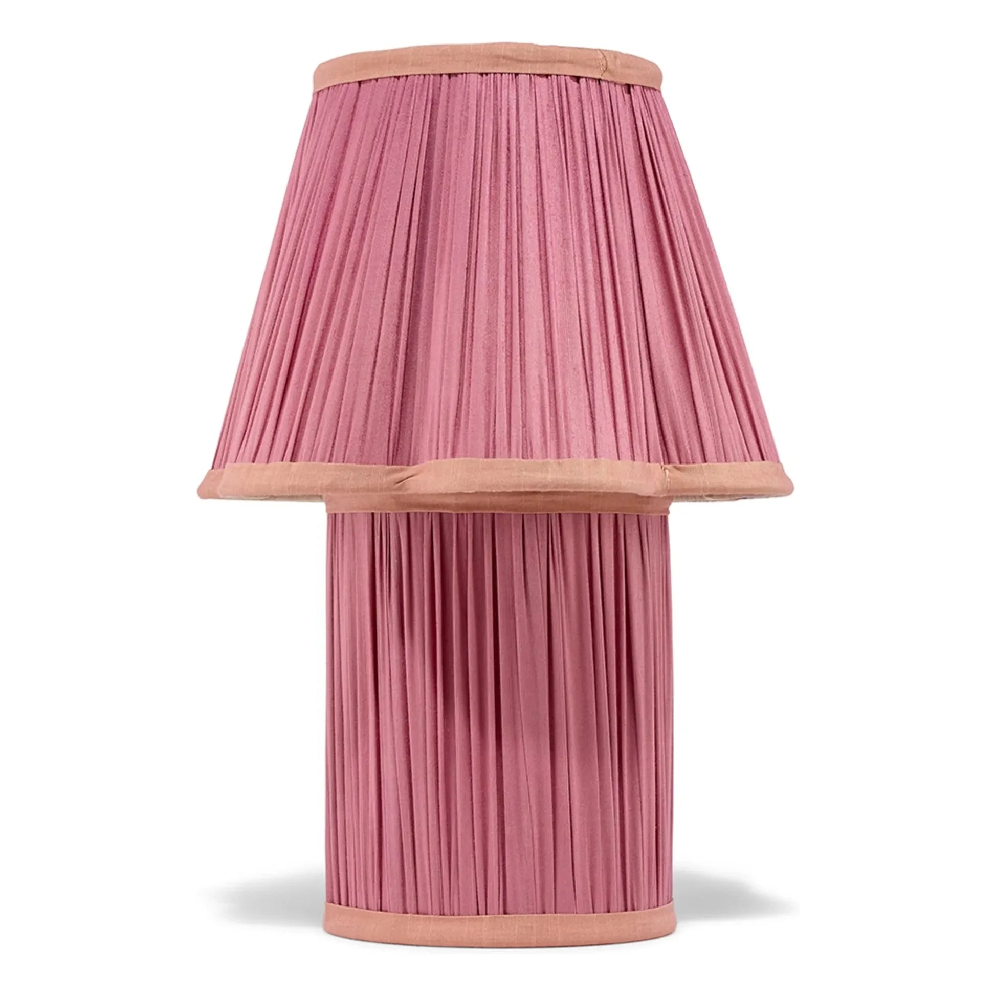 Doing Goods - Lámpara de mesa de seda Myra | Fucsia