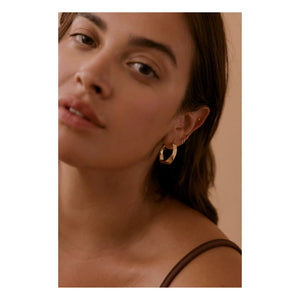 Louise Damas - Pendientes Jane Kreoller | Dorado