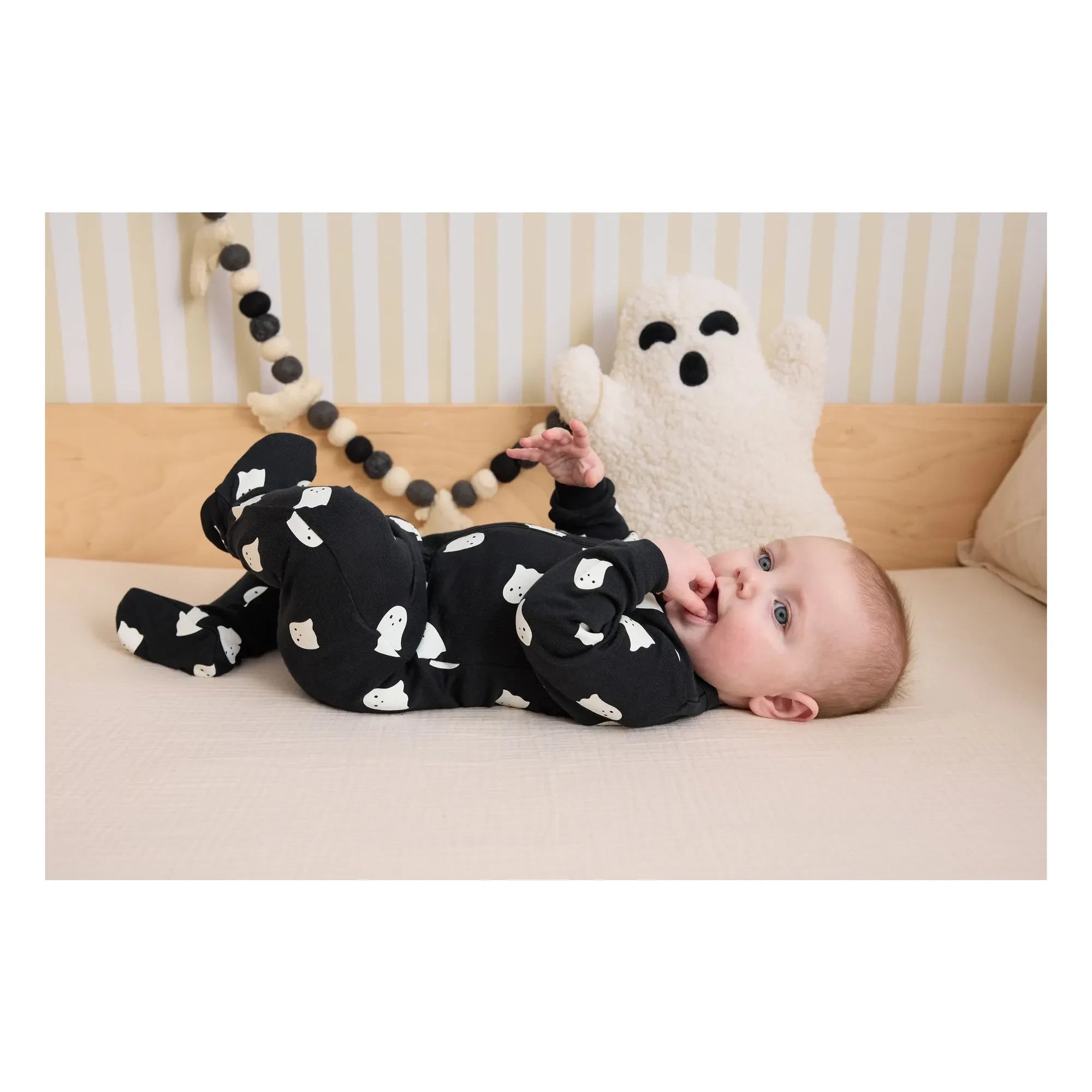 Petit Lem - Pijama con pies de fantasma que brillan en la oscuridad | Negro