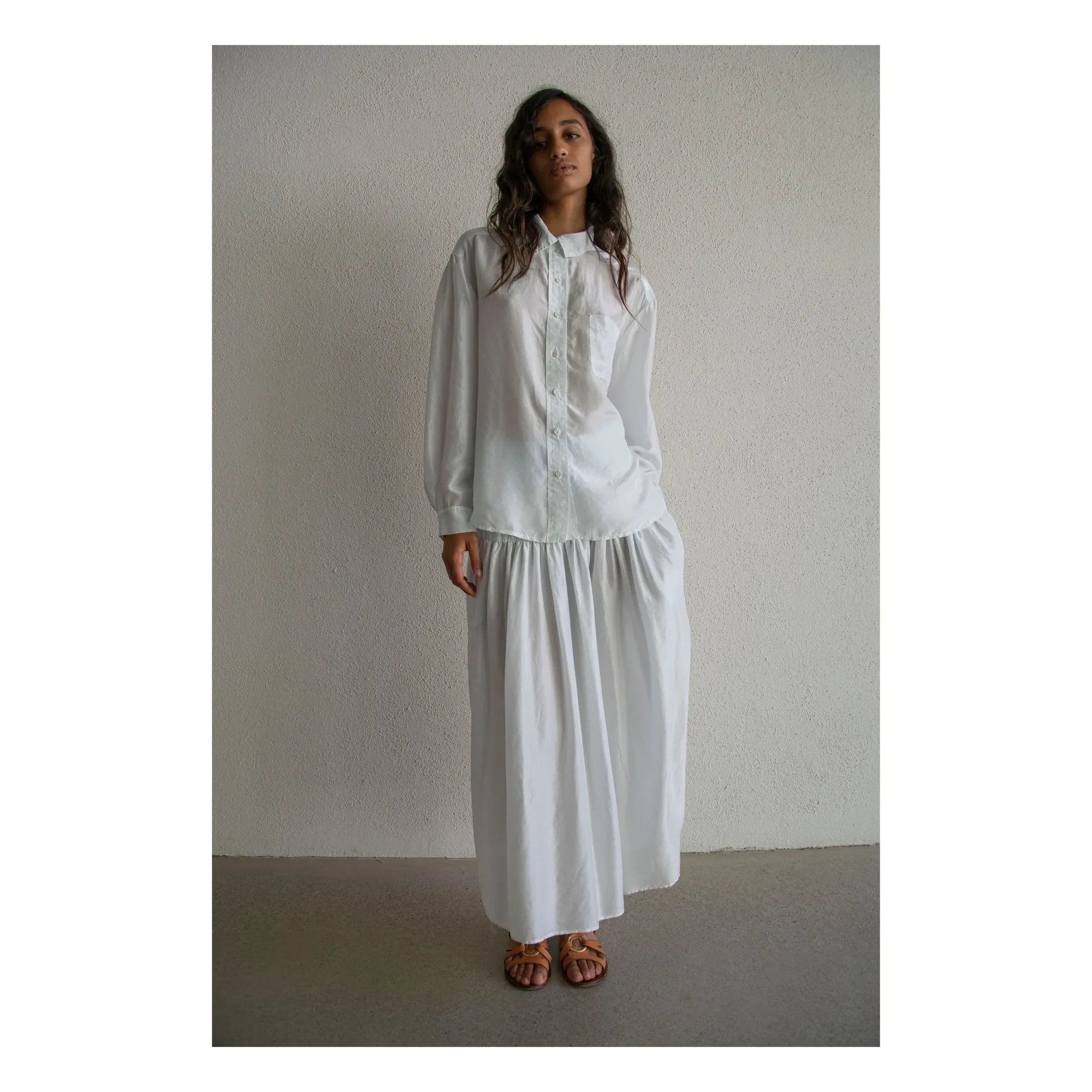 THEAVANT - Falda de seda Charlotte | Azul claro