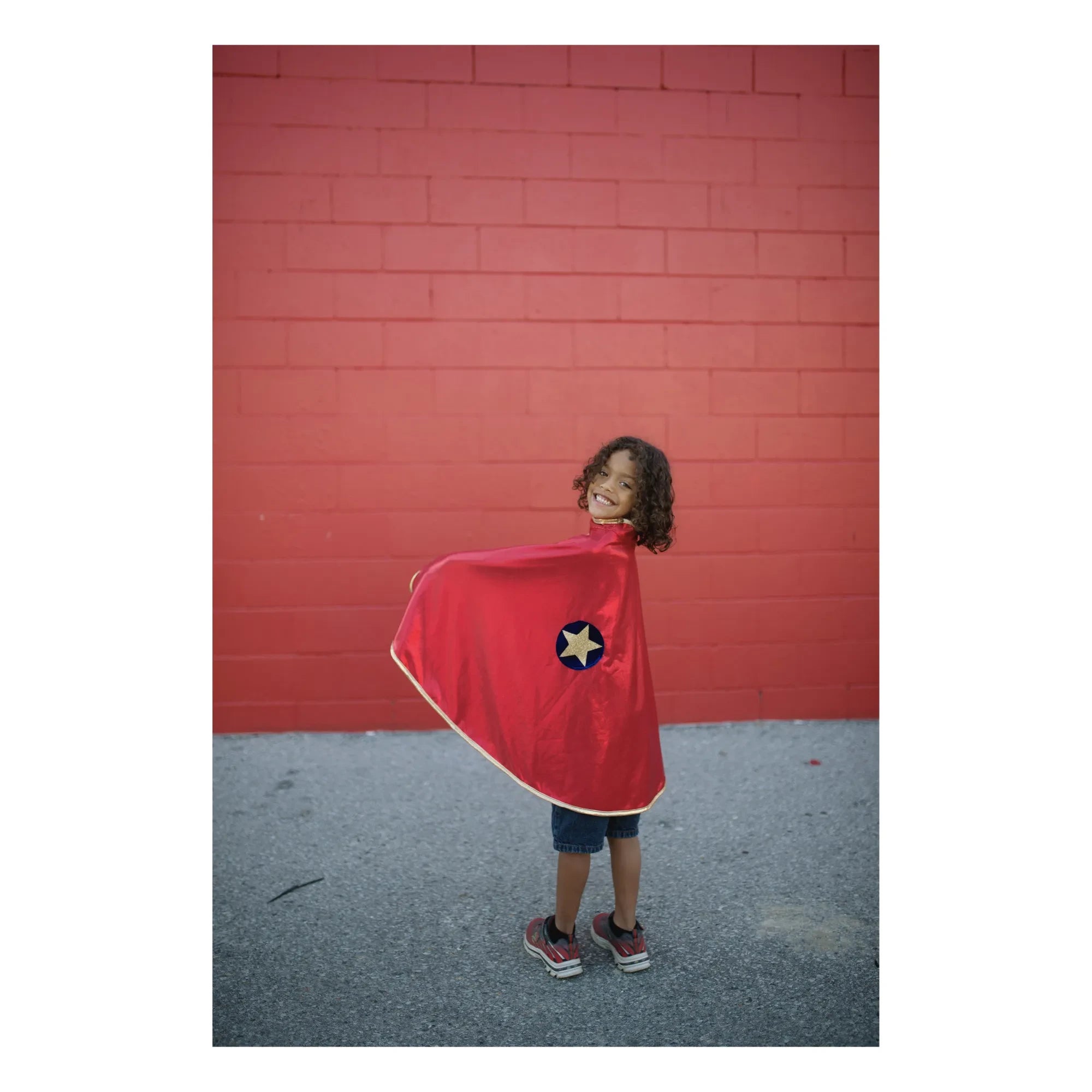 Great Pretenders - Capa reversible de superhéroe