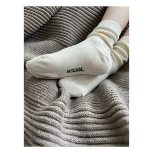 Holmm - Calcetines de cachemira de punto abierto Max | Crema