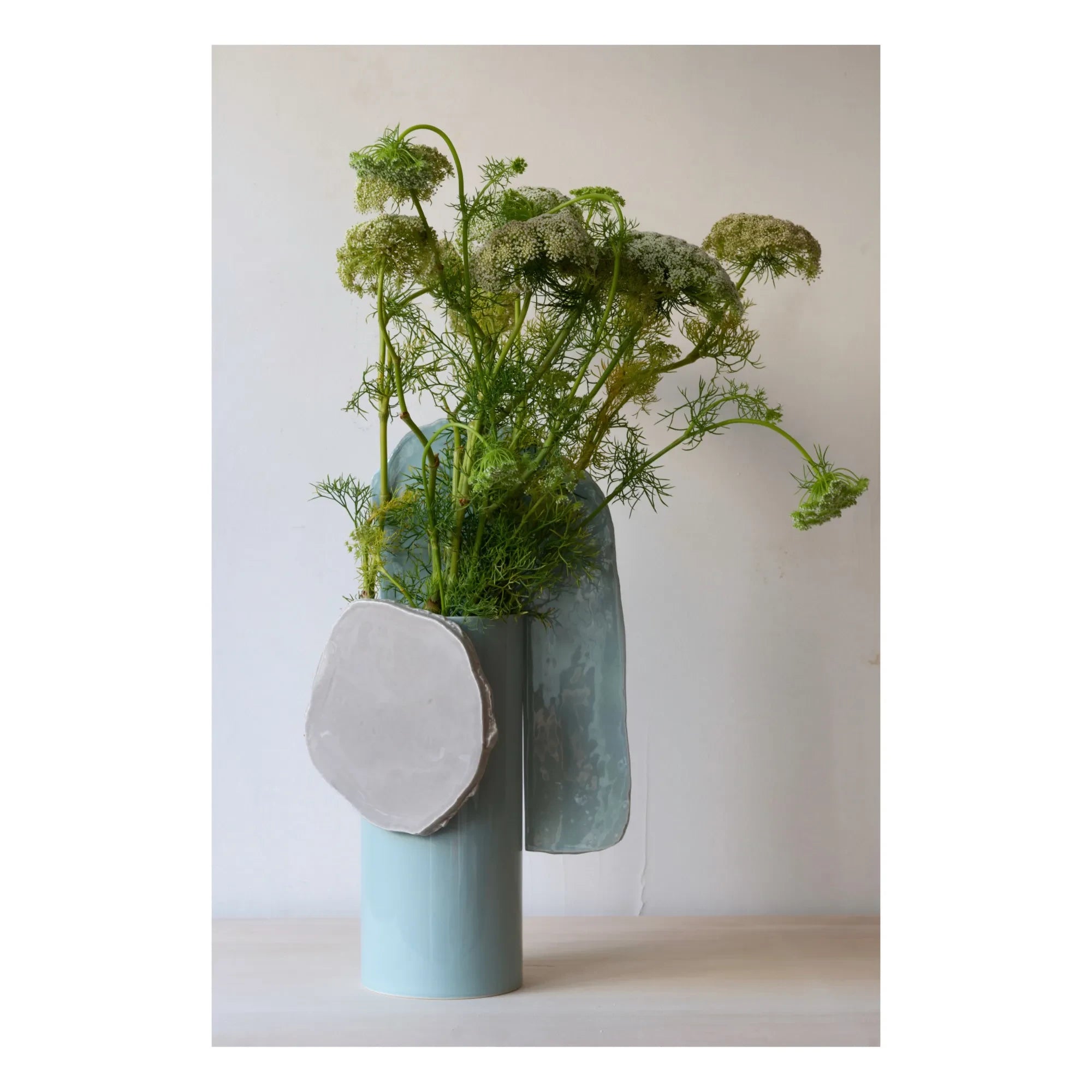 Vitra - Jarrón Découpage Leaf - Ronan & Erwan Bouroullec | Azul Hielo