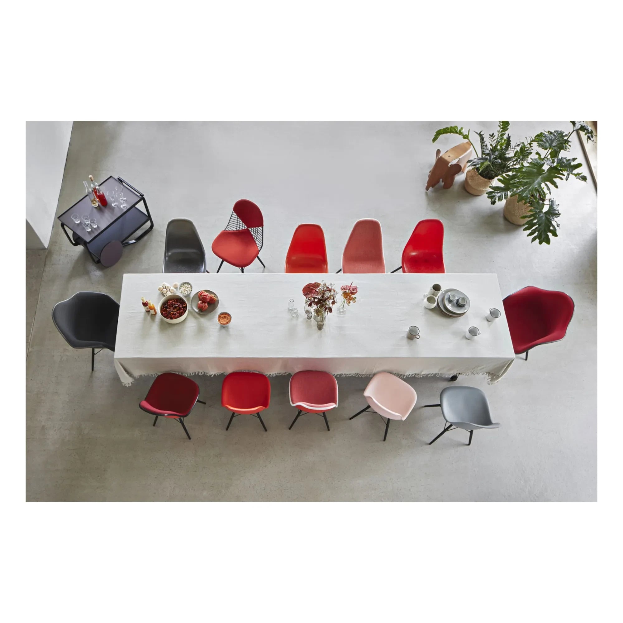Vitra - Silla de plástico DSW - base de arce - Charles & Ray Eames | Rojo amapola