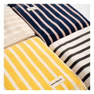 Business & Pleasure Co. - Toalla de playa | Negro