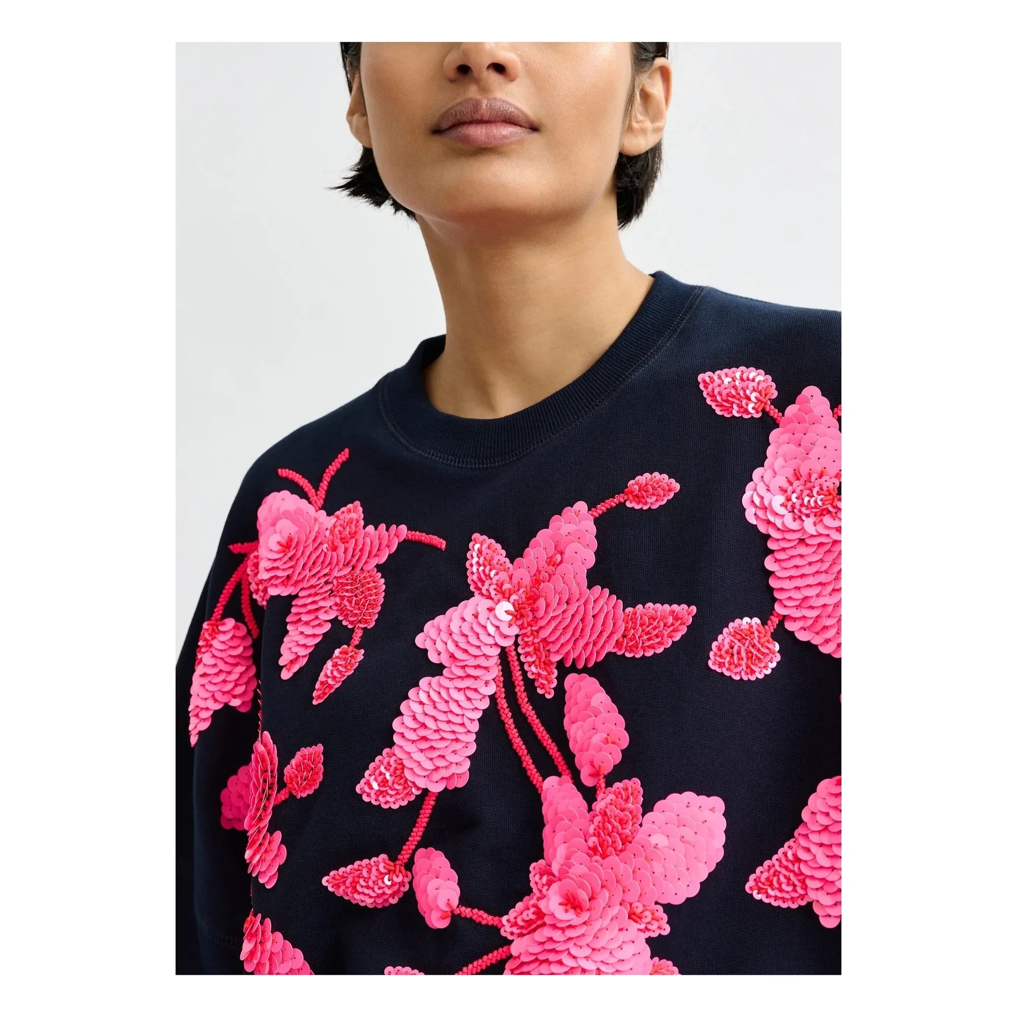 Essentiel Antwerp - Sudadera bordada de cuello redondo | Azul marino