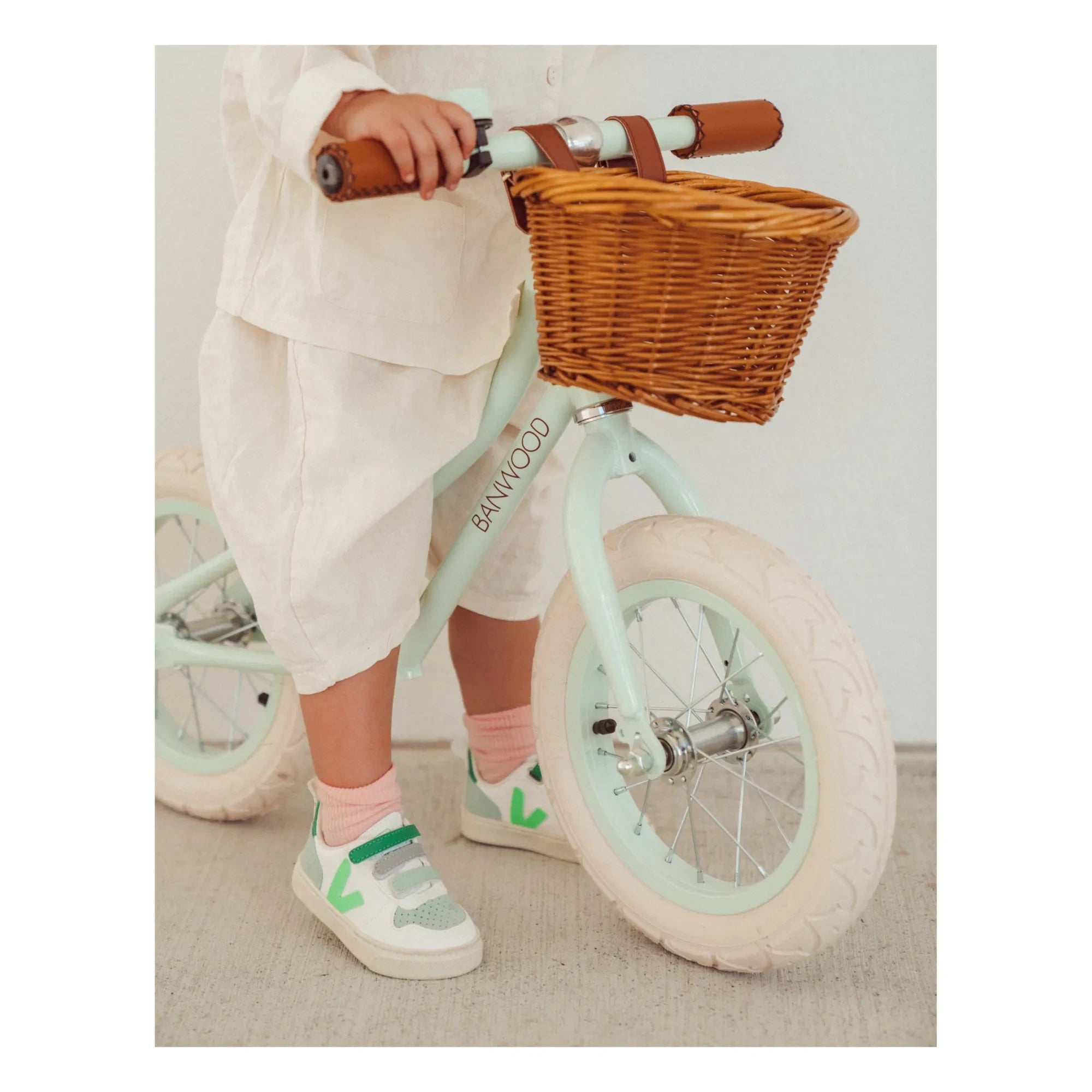 Banwood - Bicicleta sin Pedales First Go 12" | Verde Menta
