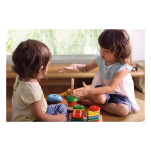 Plan Toys - Juguete de apilamiento geométrico