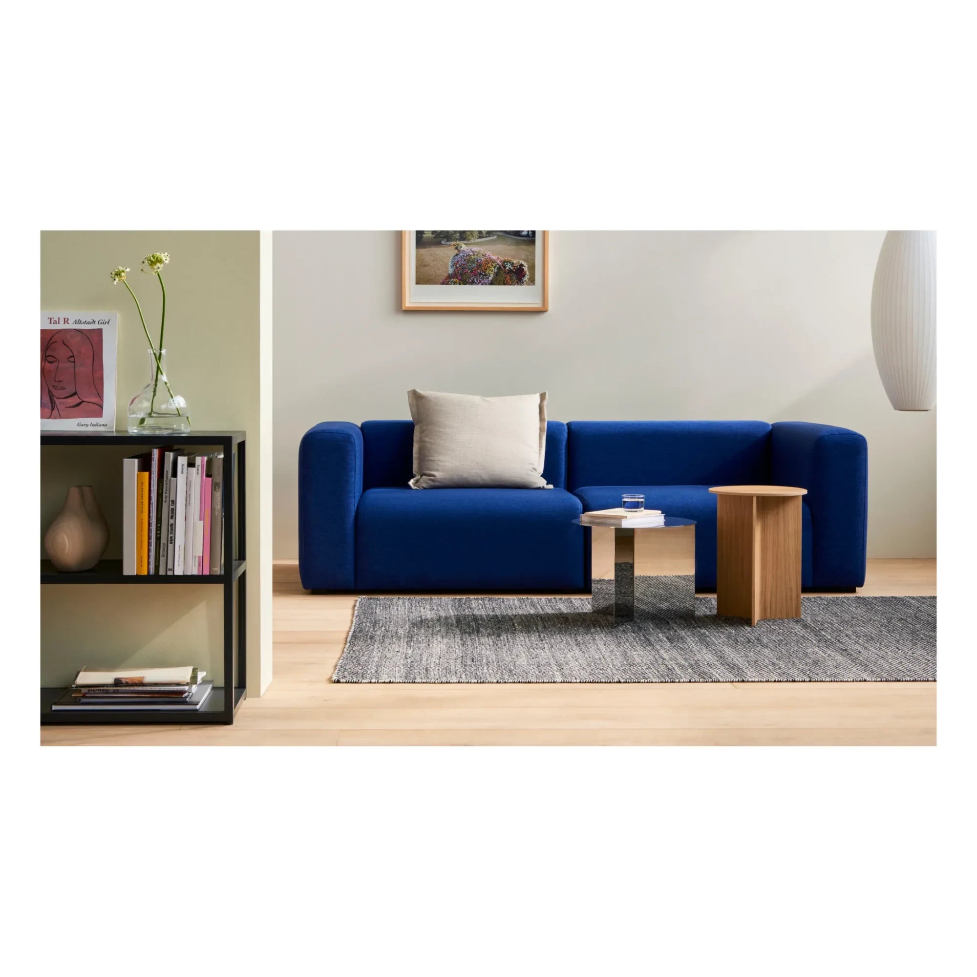 Hay - Mesa auxiliar de madera redonda con borde cortado | Roble