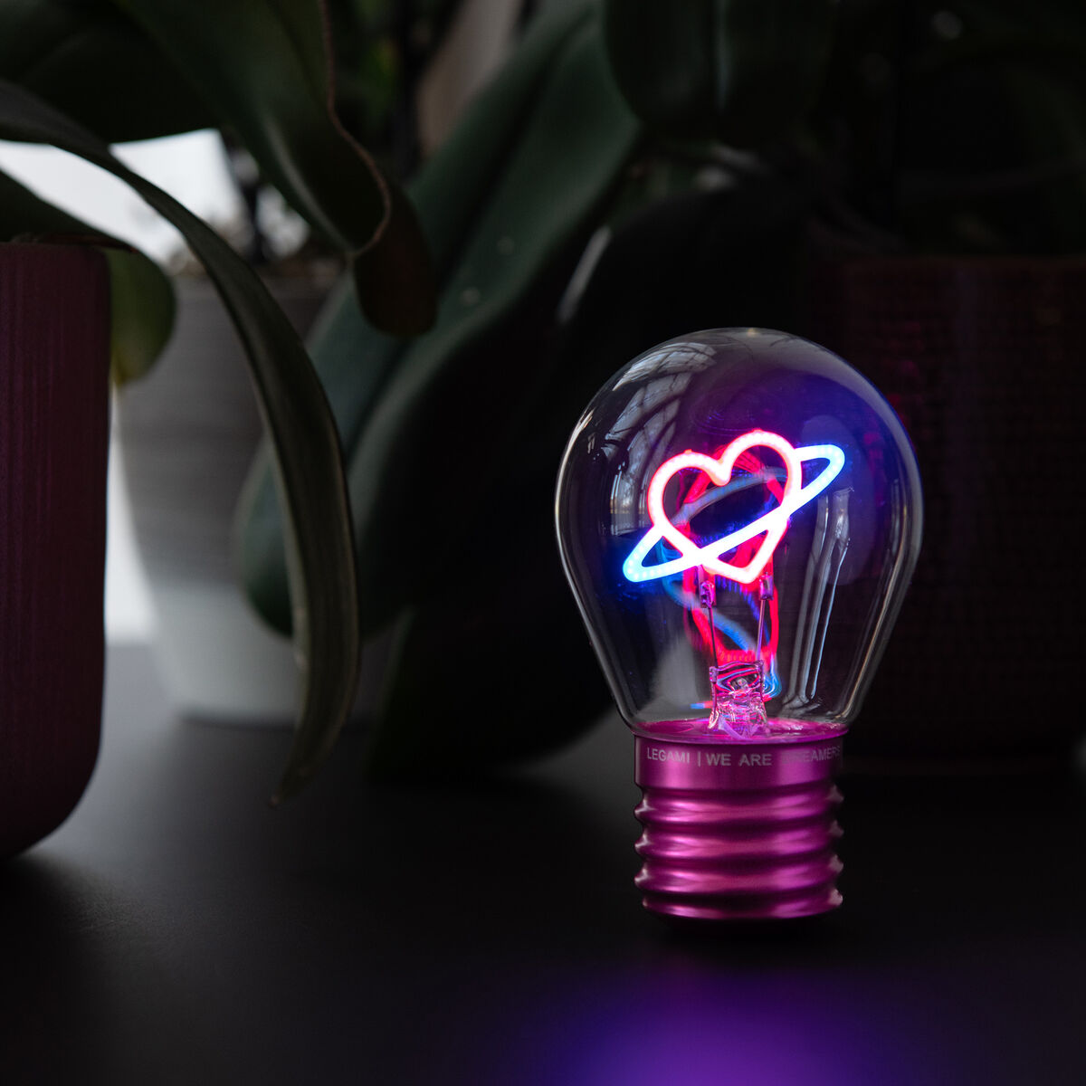 Legami - Lámpara de mesa decorativa con forma de bombilla - Corazón - Bulb Fiction
