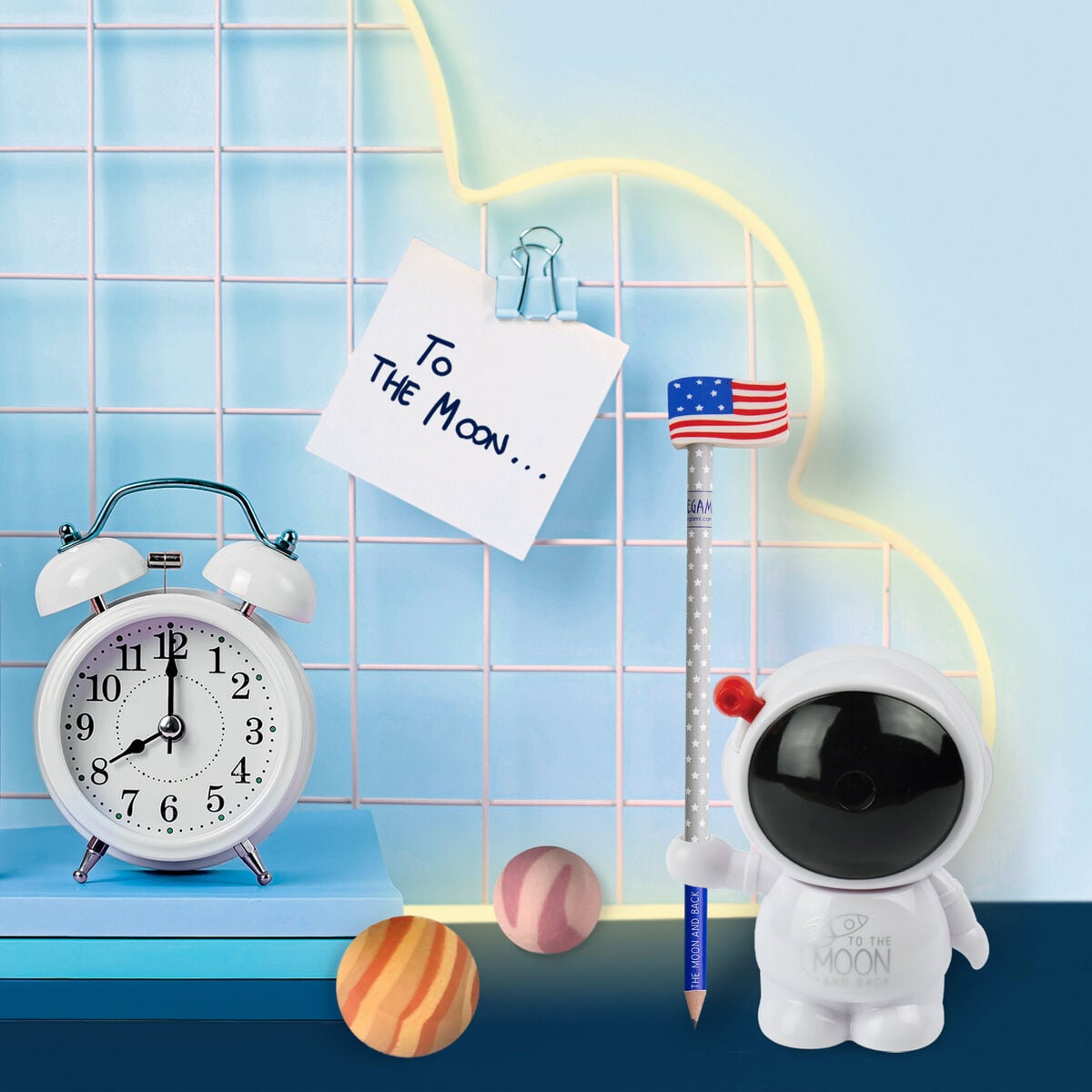 Legami - Sacapuntas - To Moon and Back