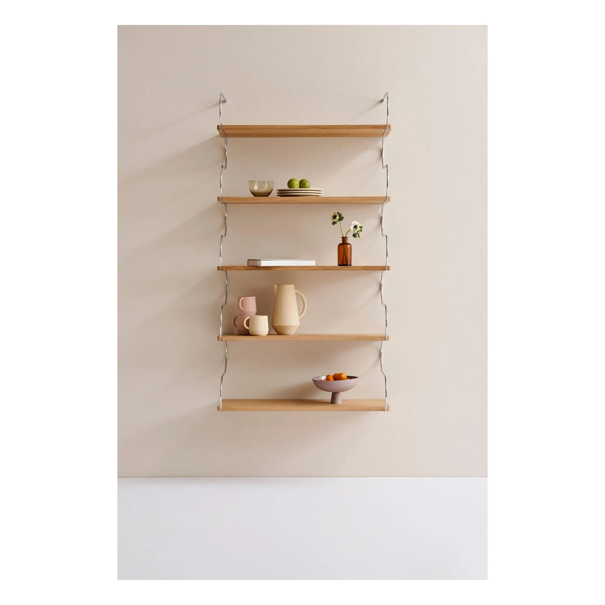 Schneid Studio - Estante de roble Onda | Cromo