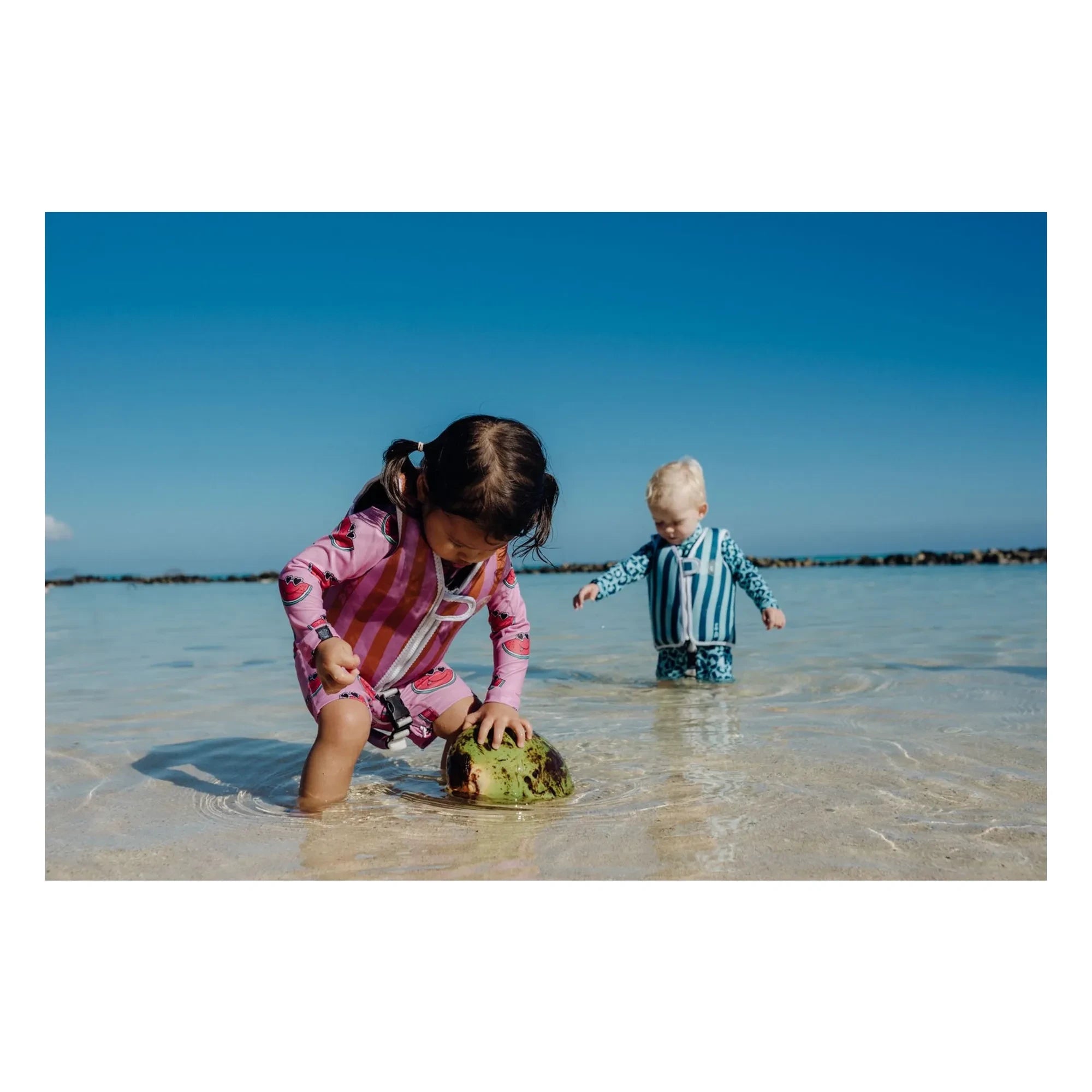 Beach & Bandits - Chaleco de Natación a Rayas Aloha Fibras Recicladas | Rosa
