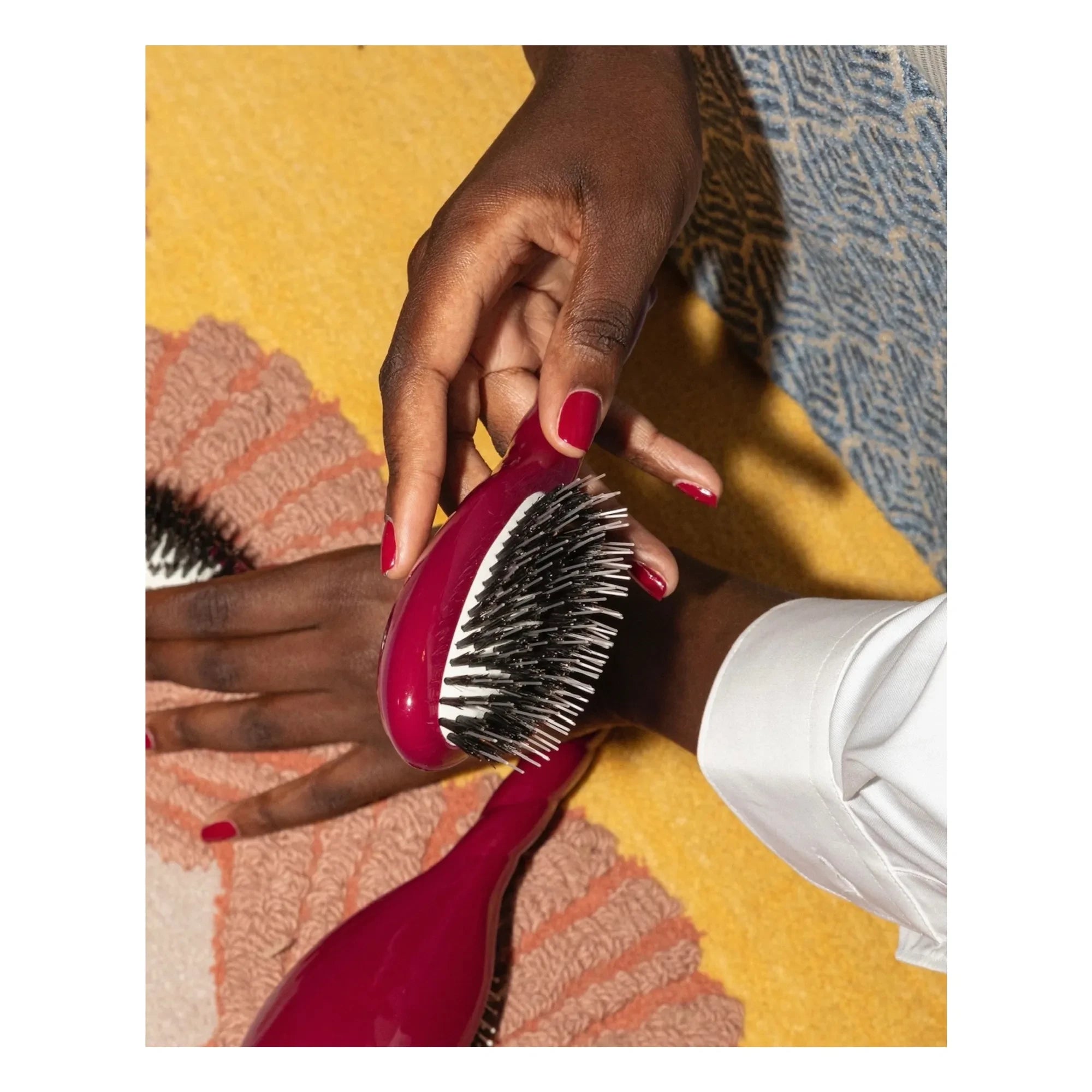 La Bonne Brosse - La Petite Brosse L'Indispensable N°02 - Cuidado y Desenredado | Cereza