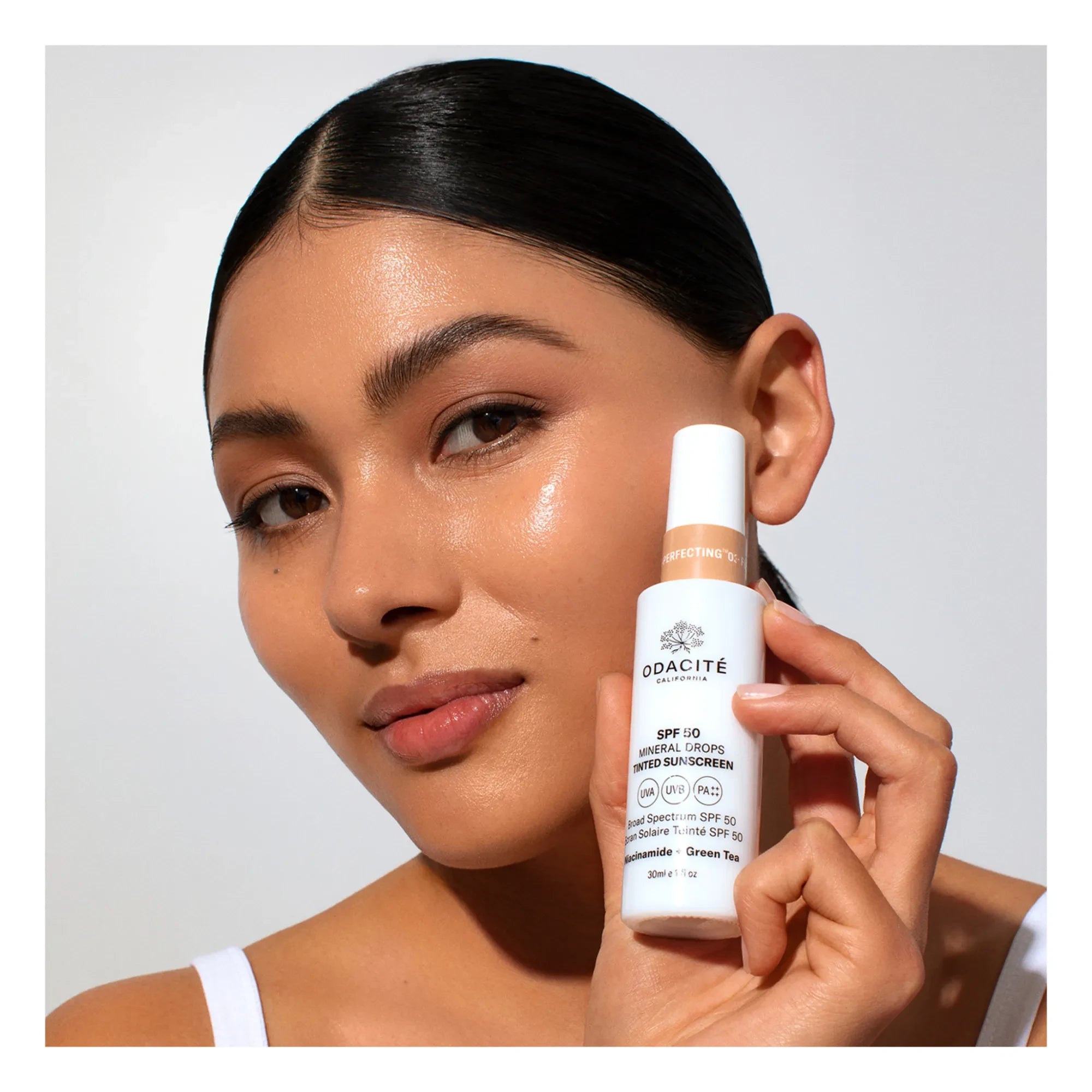Odacité - Protector solar mineral con color en gotas SPF 50 Flex-Perfecting™ - 30 ml | 03