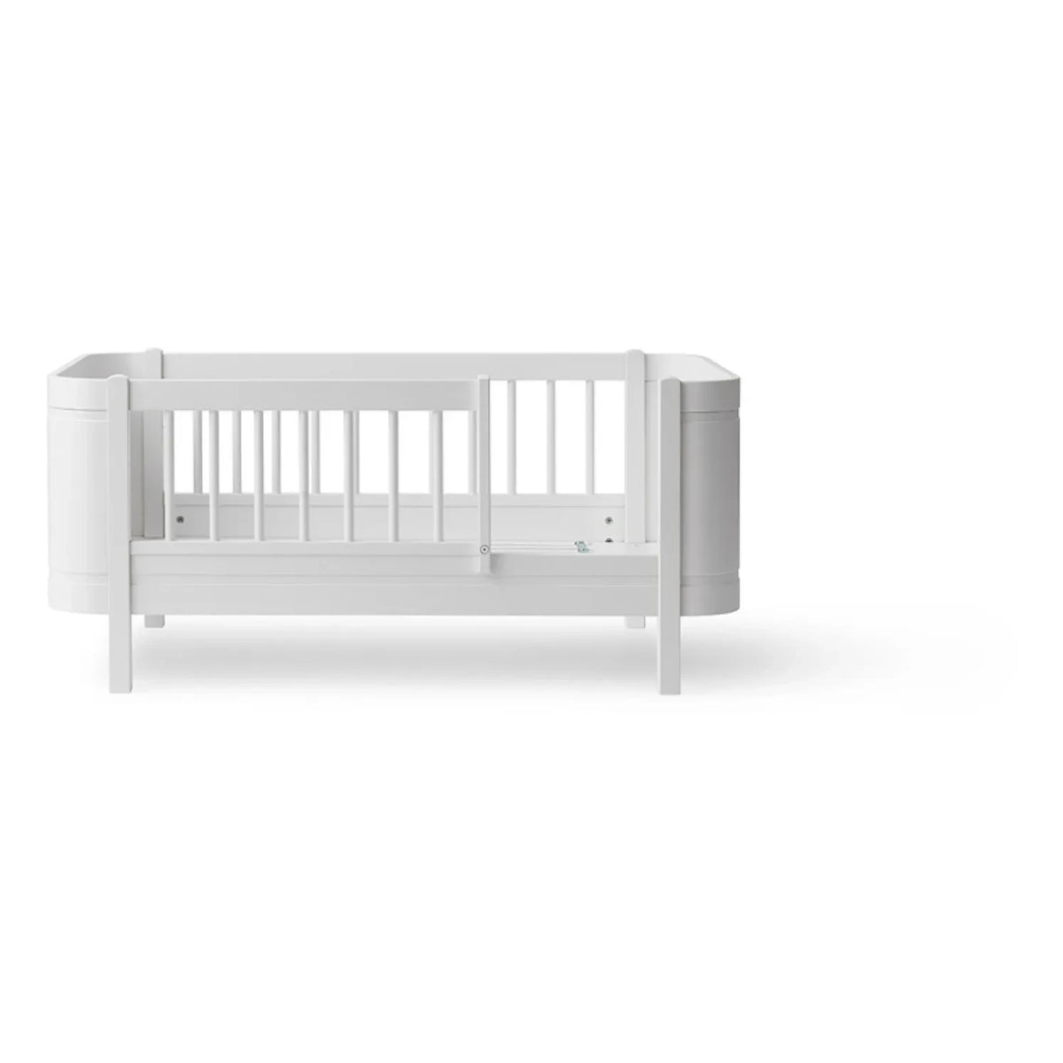 Oliver Furniture - Mini+ cuna convertible, con kit junior incluido | Blanco