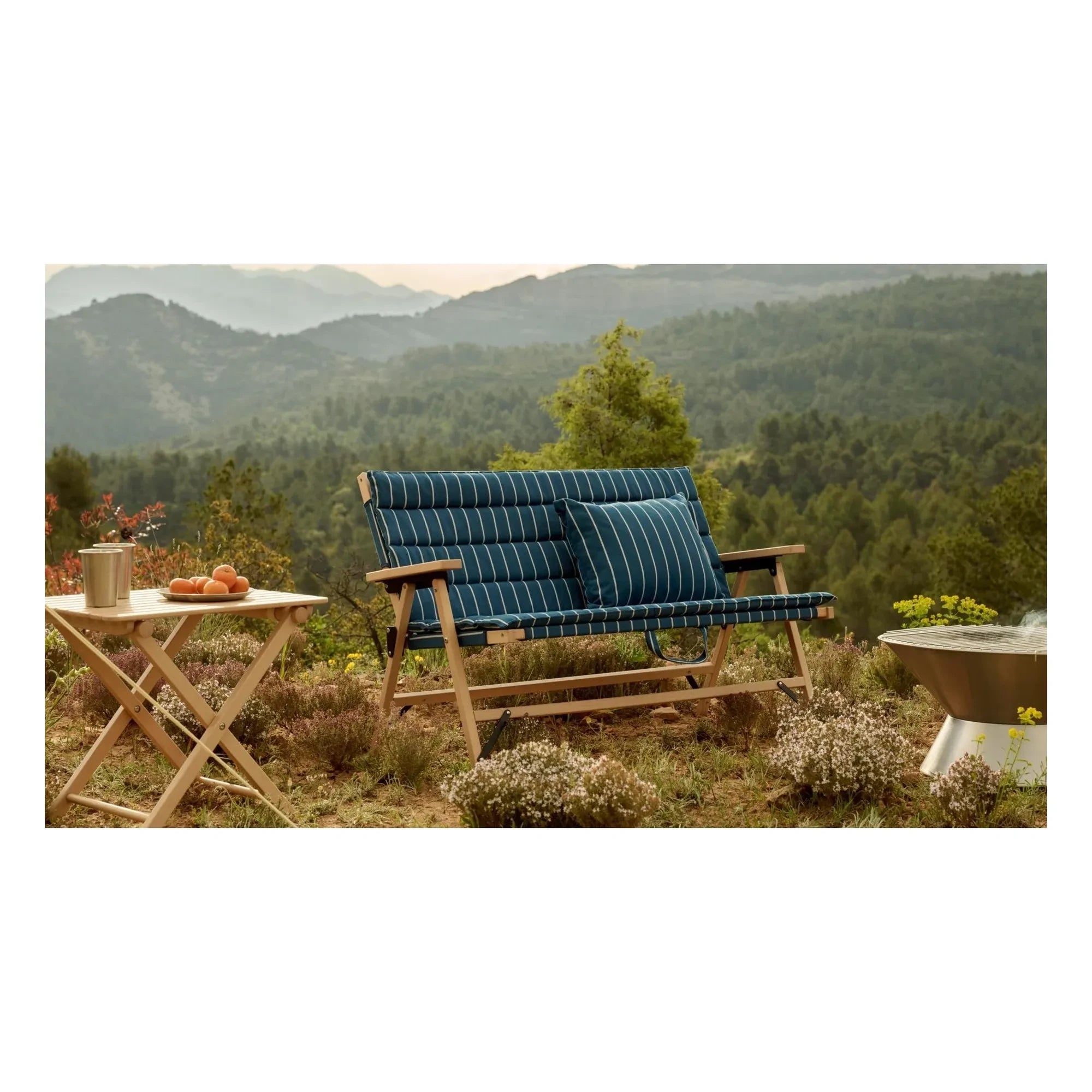 Hay - Cojín de banco plegable para mercado al aire libre, Jasper Morrison | Azul