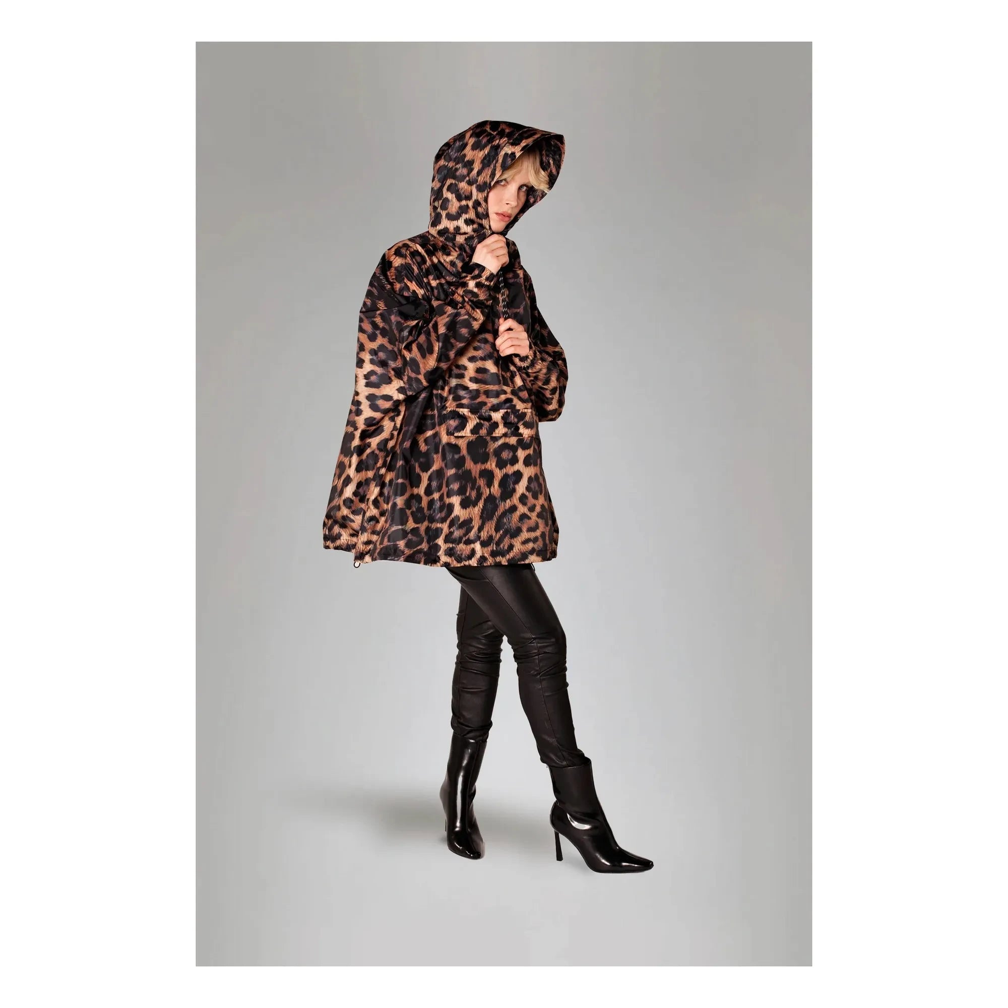 Rainkiss - Chubasquero Dark Leopard | Marrón