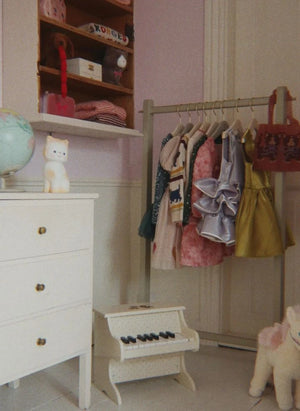 Konges Sløjd - Teddy Piano de madera certificado FSC
