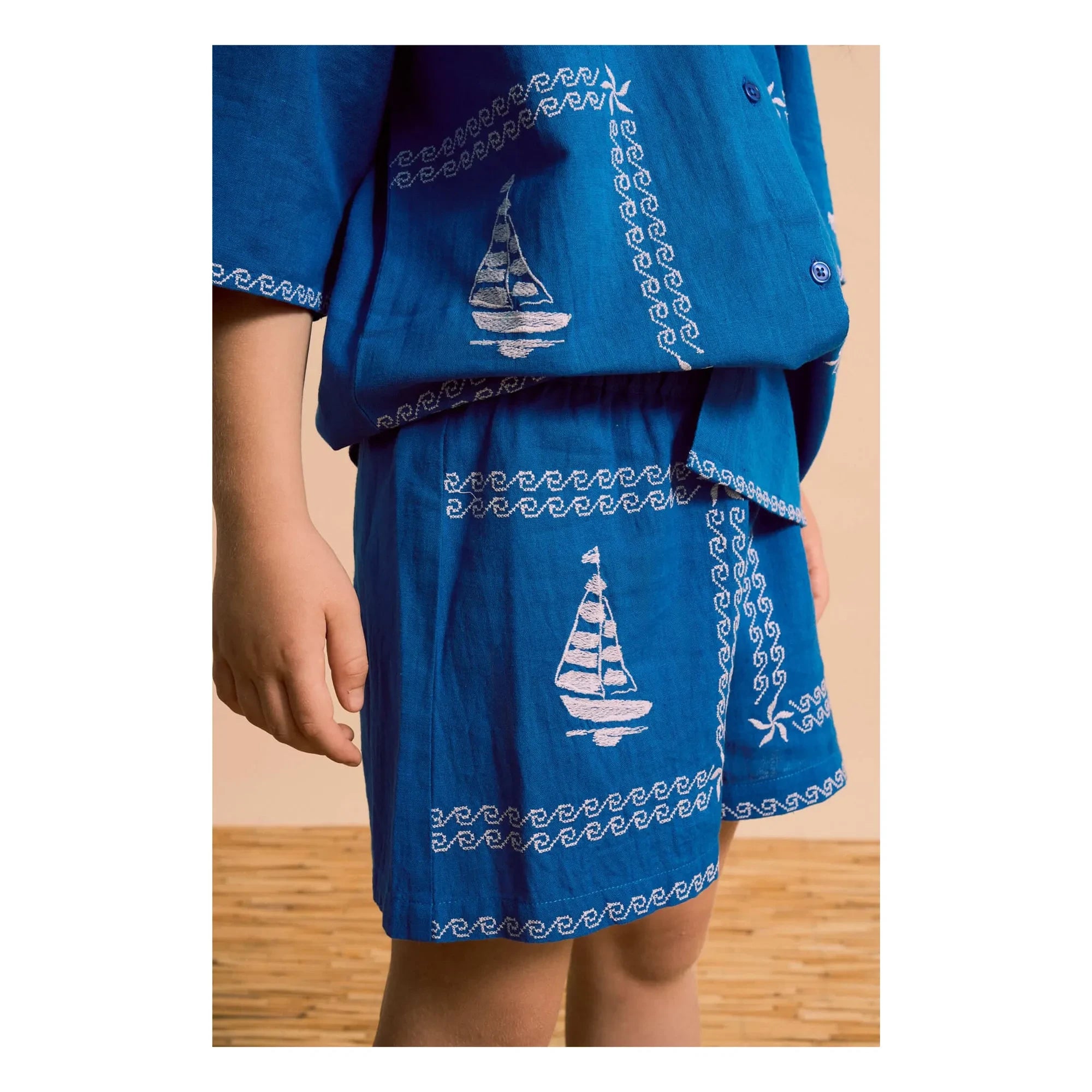 Maison Mangostan - Shorts Bordados | Azul