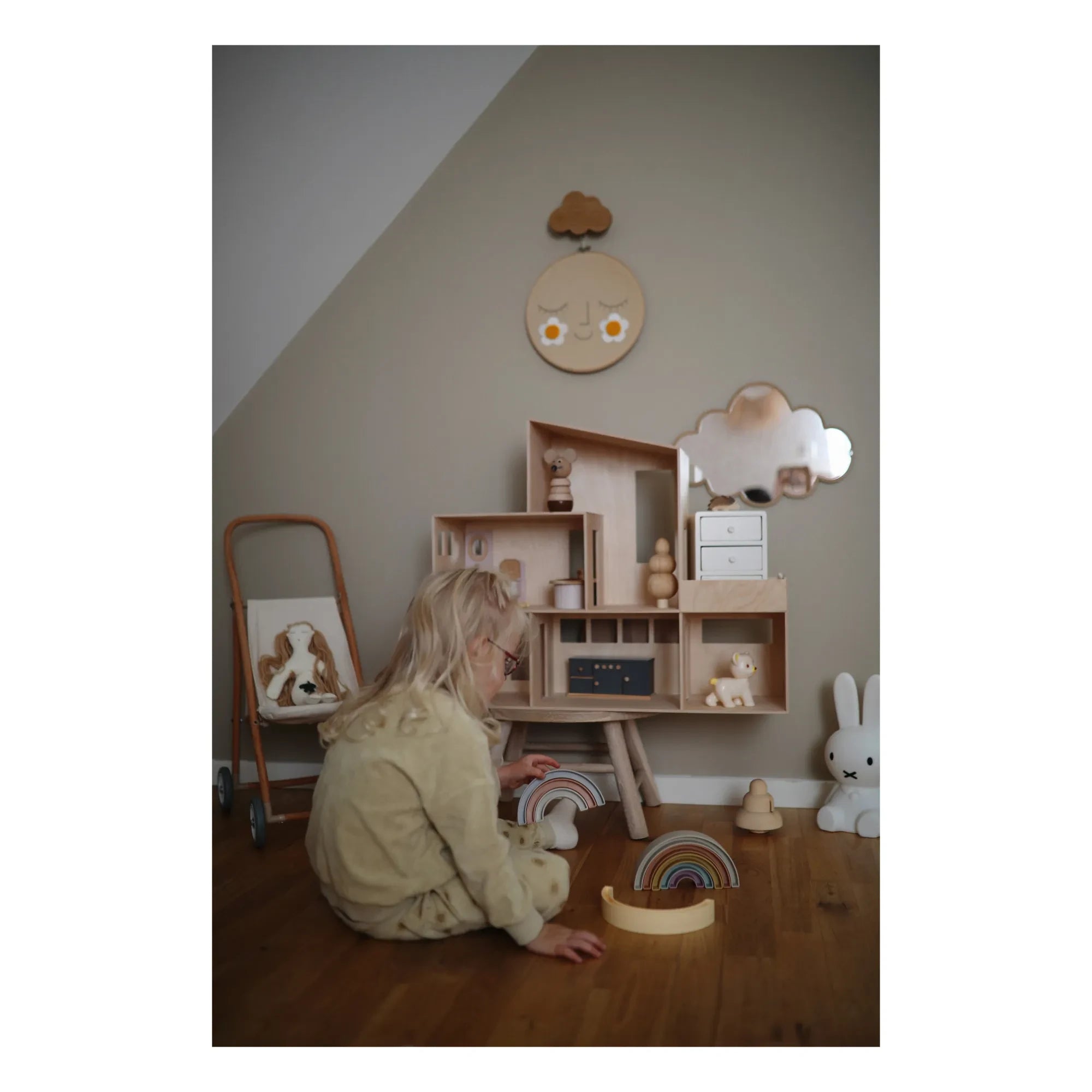 Mushie - Arcoíris apilable | Beige