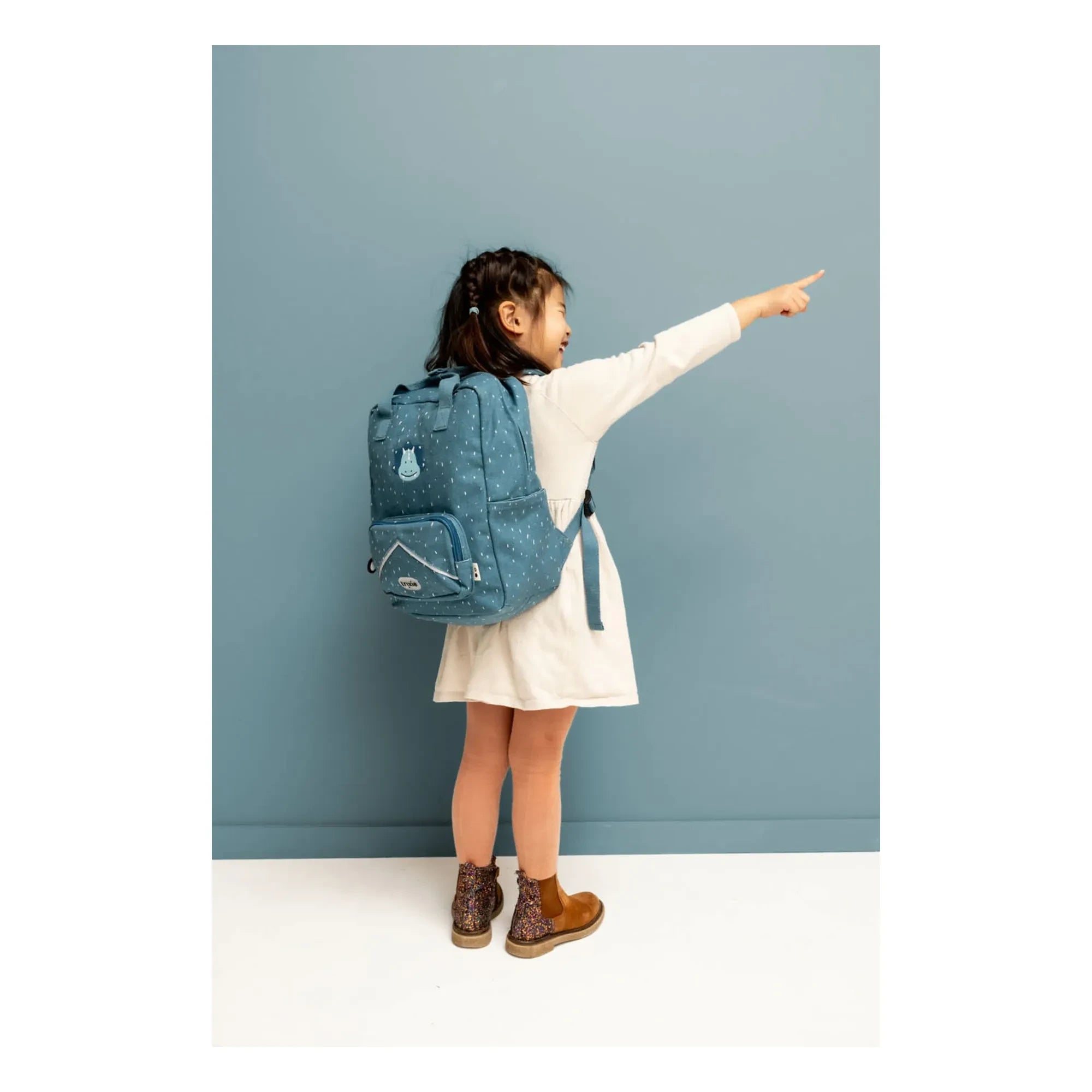 Trixie - Mochila Grande Sr. Triceratops | Gris azulado