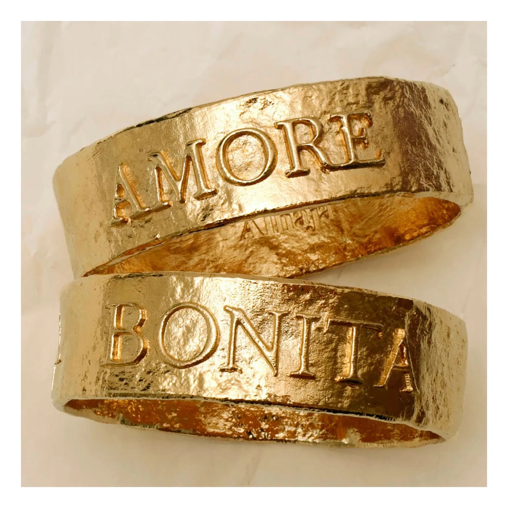 Alhaja - Brazalete rígido Amore | Oro
