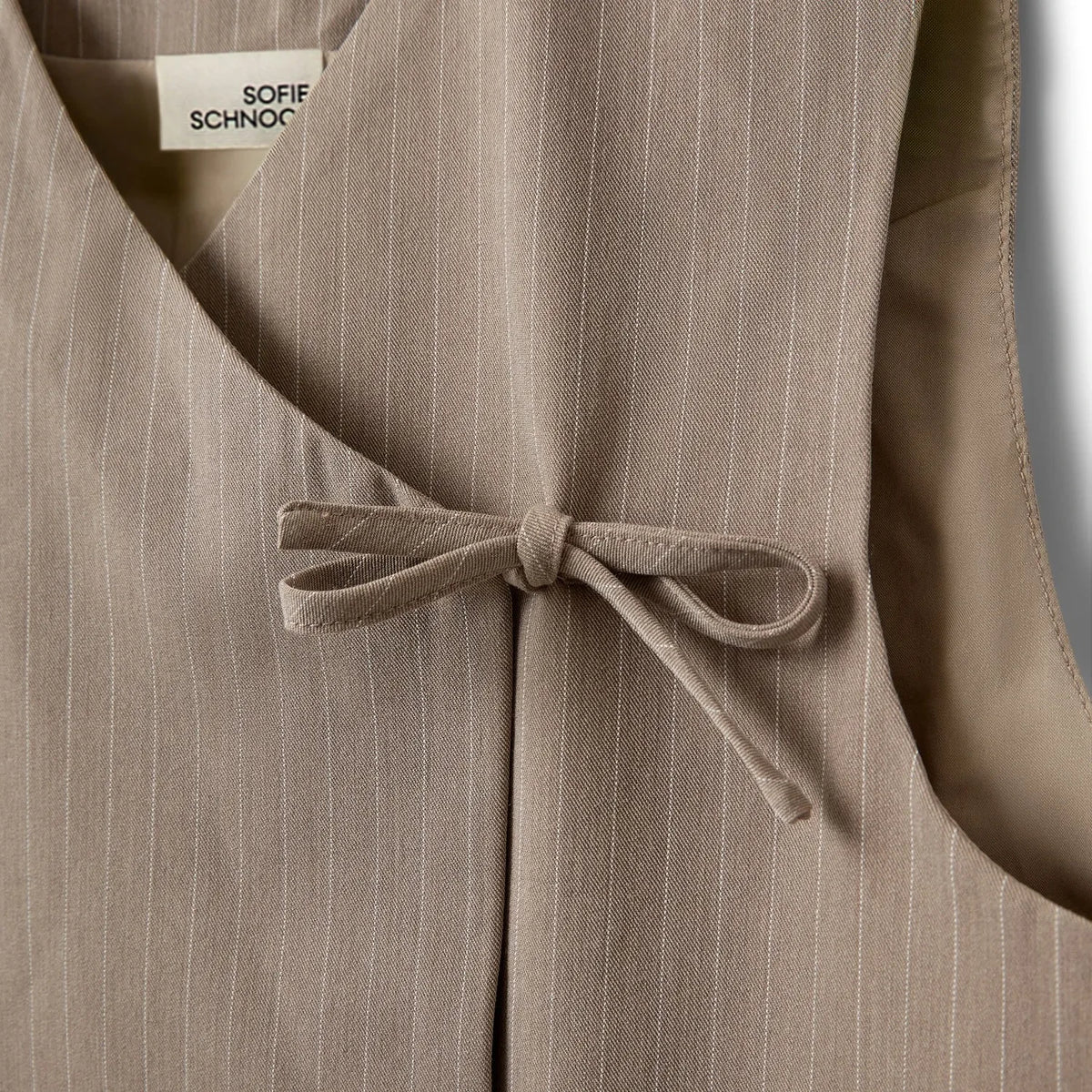Sofie Schnoor - Chaleco Sin Mangas con Nudo Cailinsy | Beige