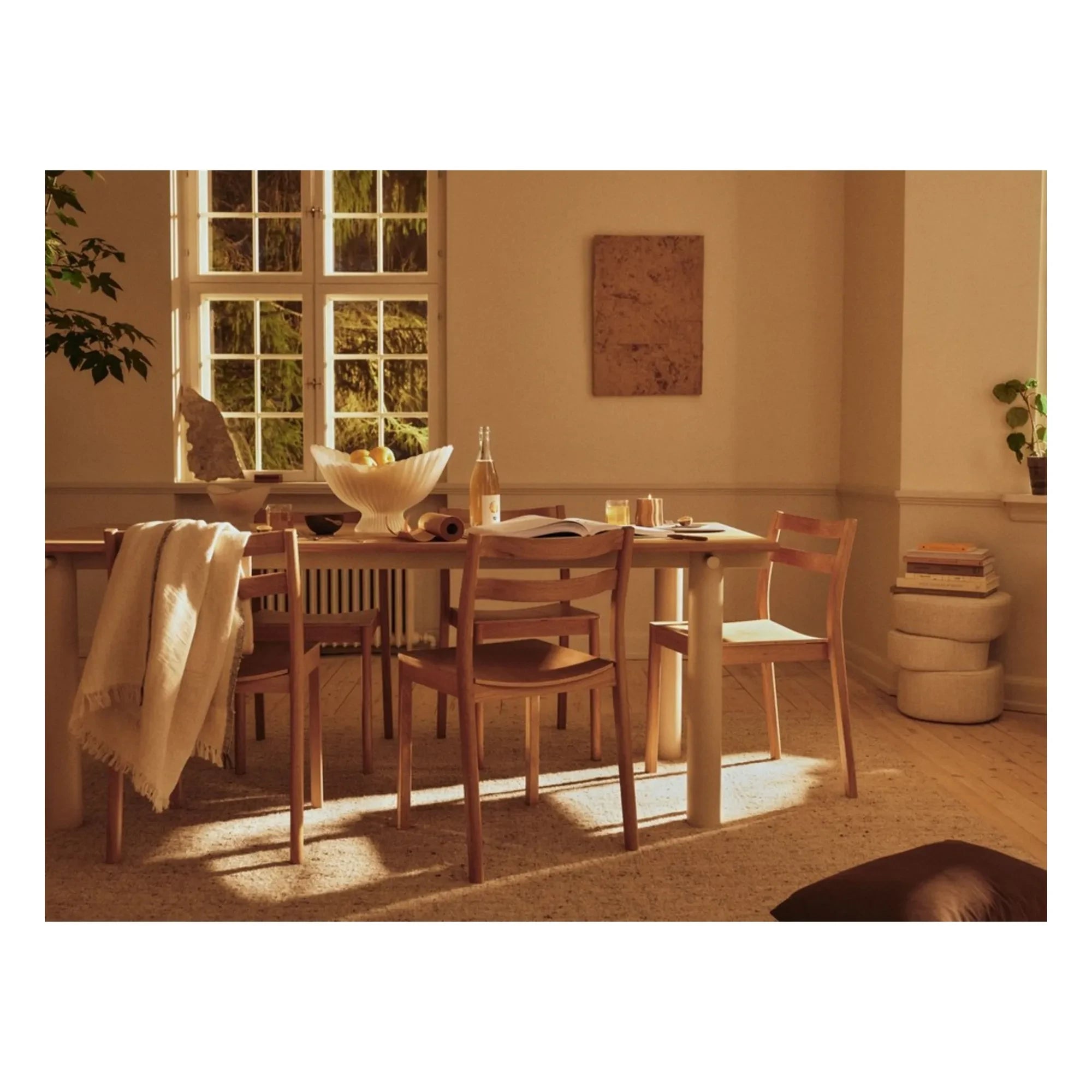 Ferm Living - Cuenco de cristal con pedestal | Blanco