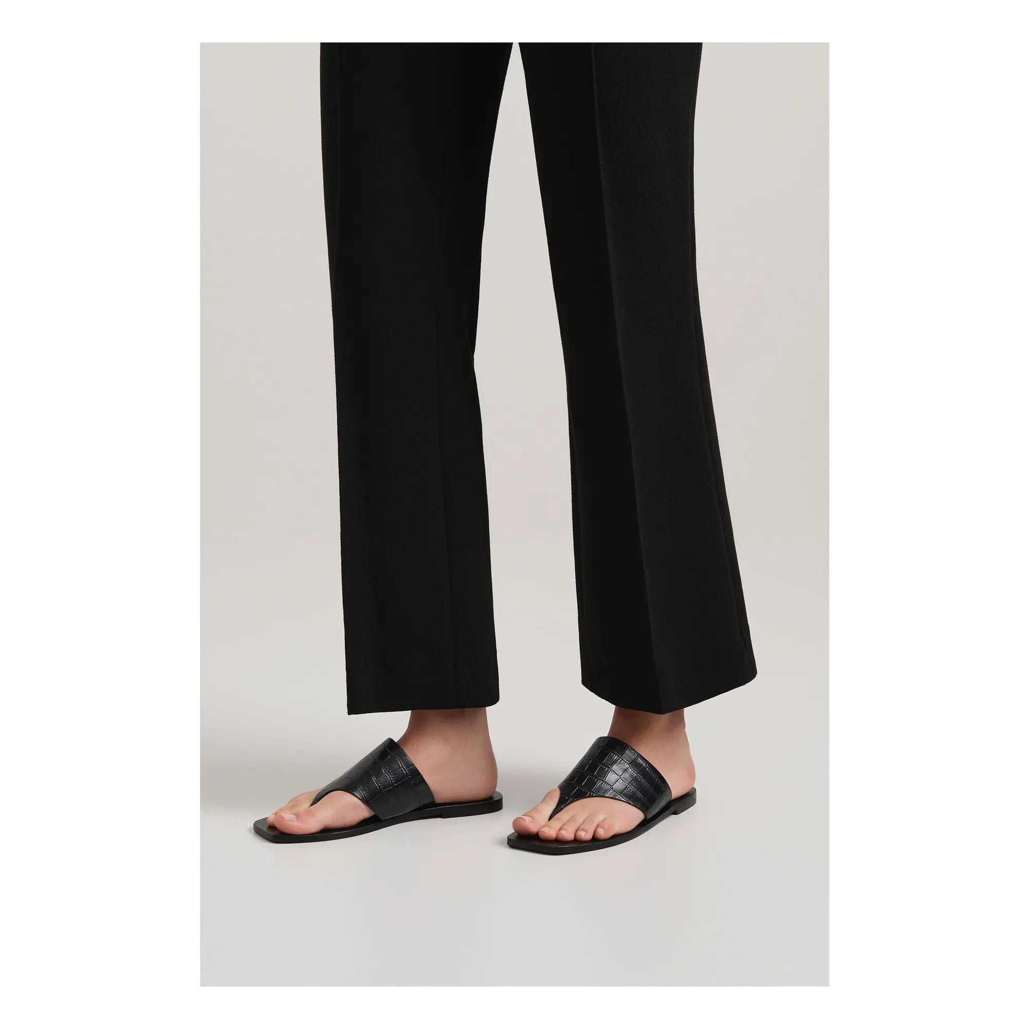 A. Emery - Sandalias de punta abierta con diseño de cocodrilo | Negro