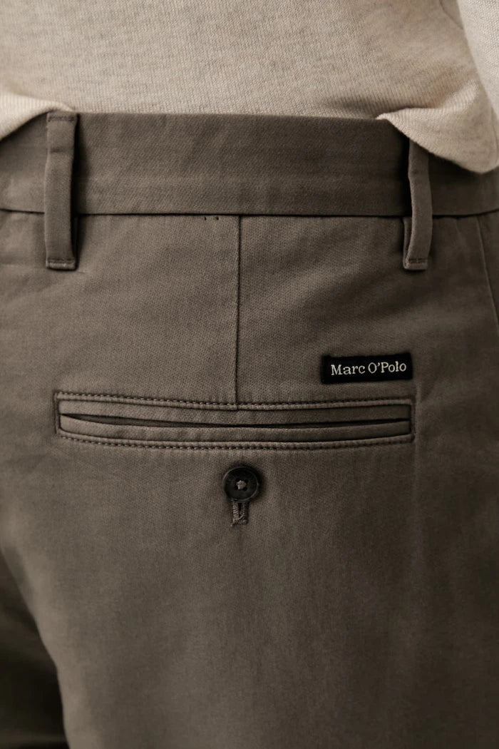 Pantalones Marc O'Polo de algodón y elastano para hombre
