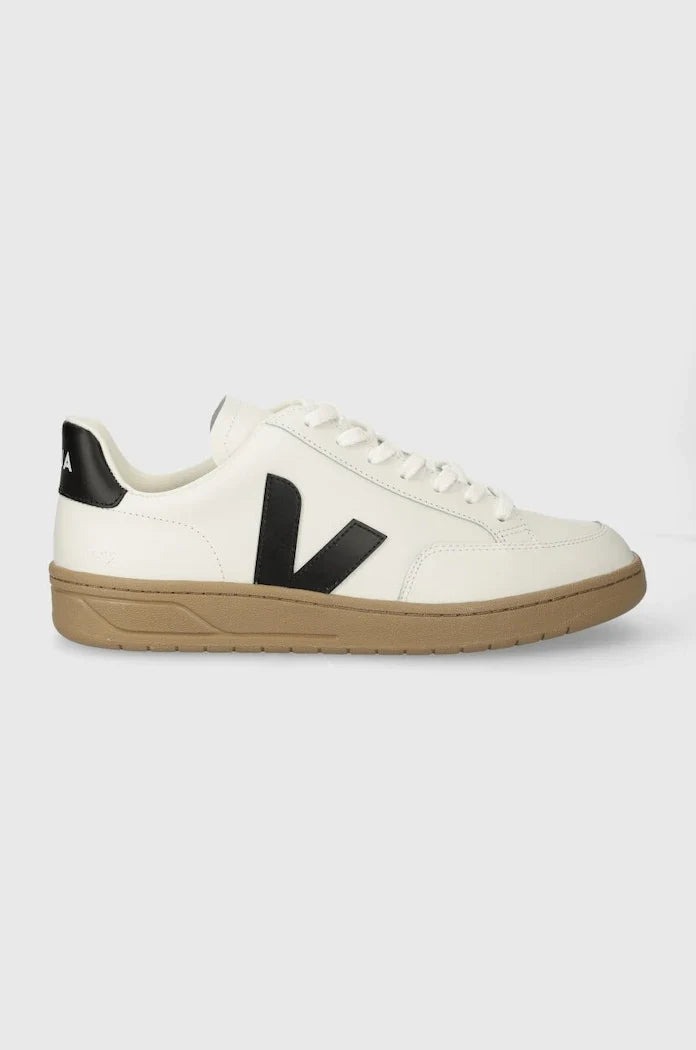 Zapatillas de piel Veja V-12