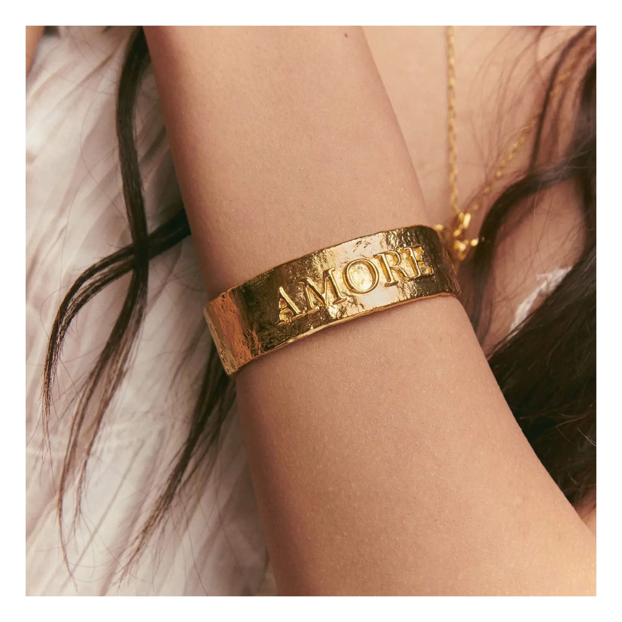 Alhaja - Brazalete rígido Amore | Oro