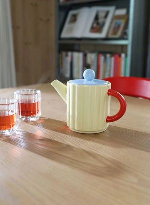 &Klevering - "Tube" Stoneware Çaydanlık | Soluk sarı