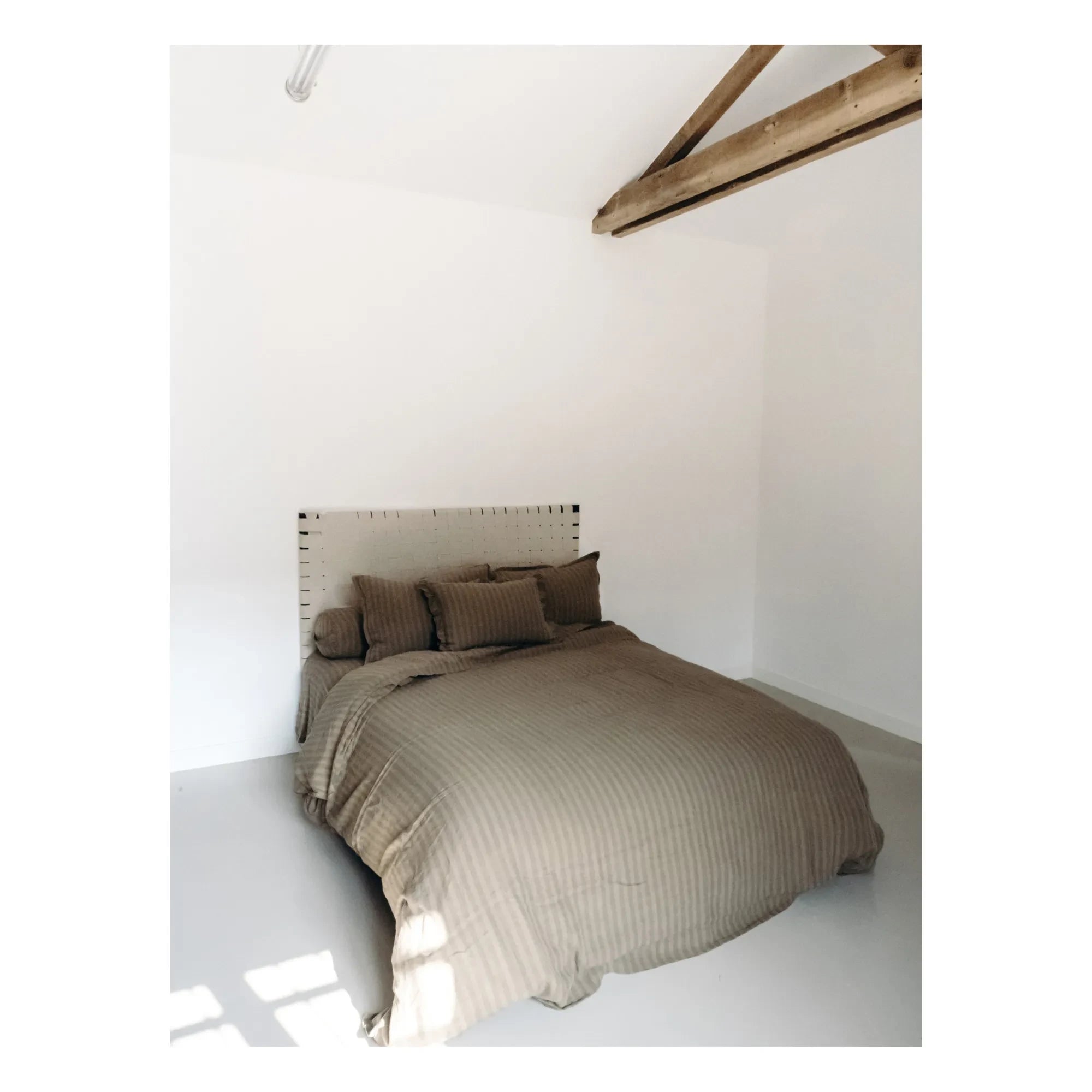 Le Monde Sauvage - Funda de almohada de lino Sandhills | Marrón