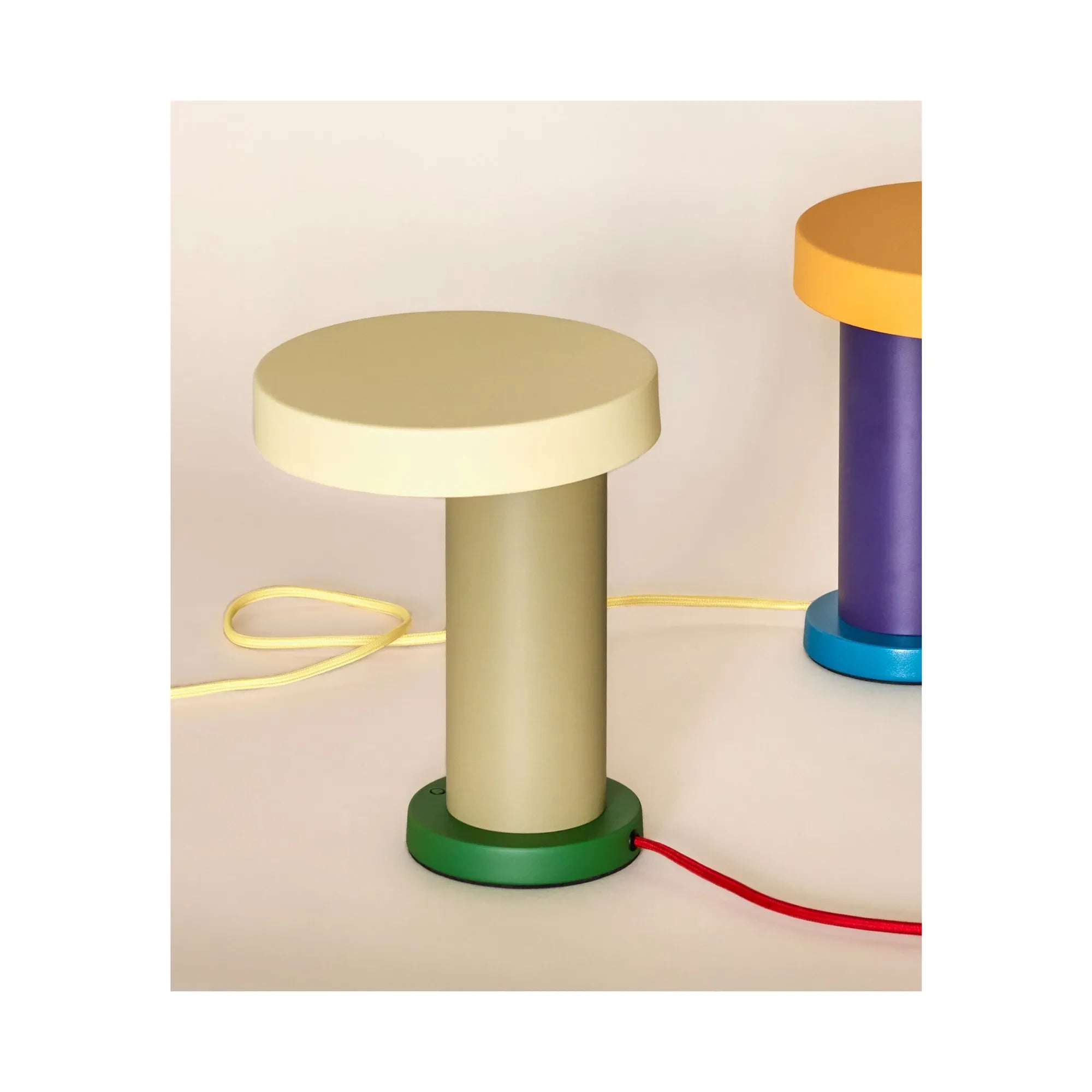 Hübsch - Lámpara de mesa Magic | Beige