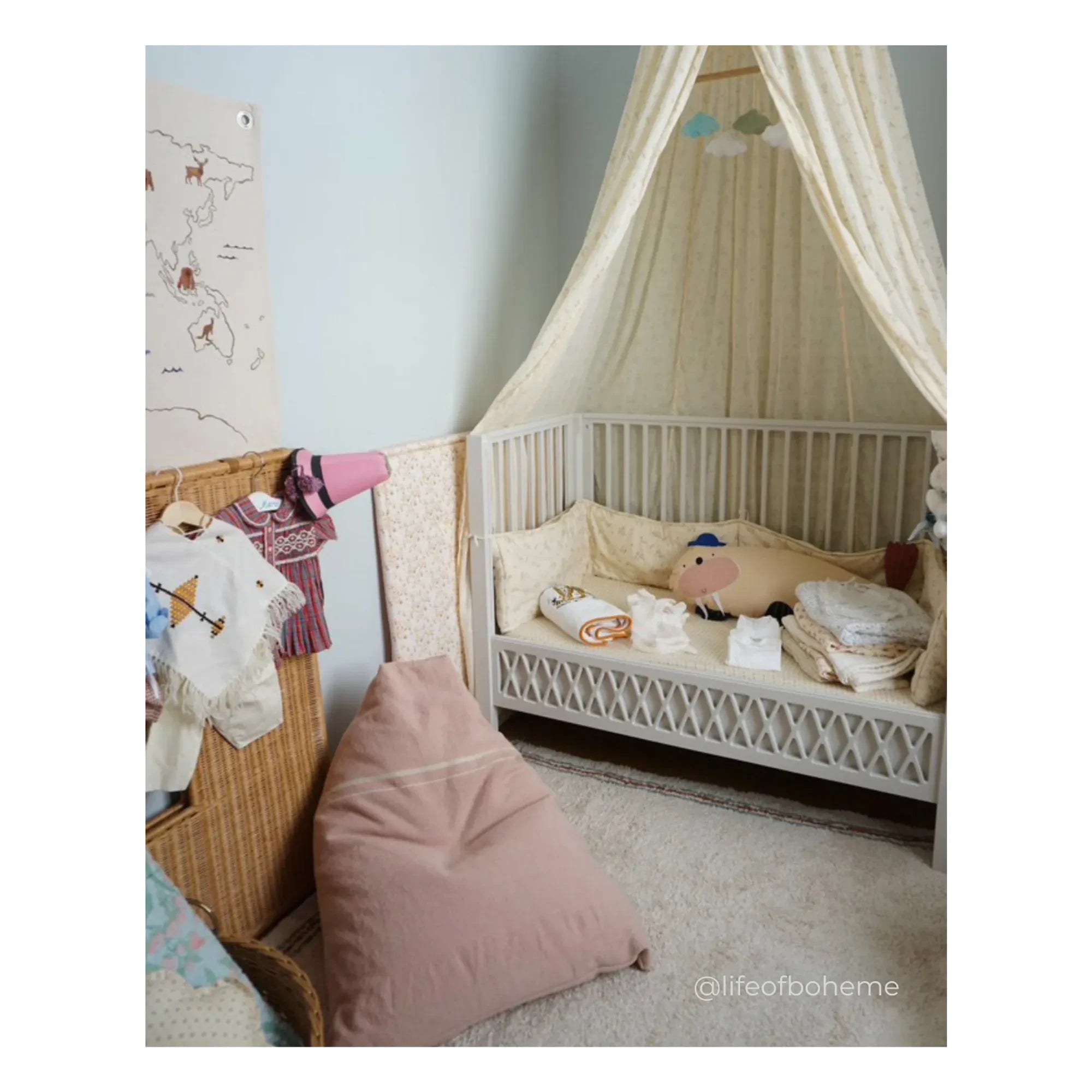 Lorena Canals - Puf Cleo | Rosa