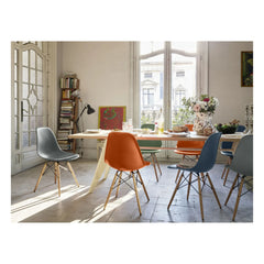 Vitra - Silla DSW de plástico - base de arce - Charles & Ray Eames | Azul marino