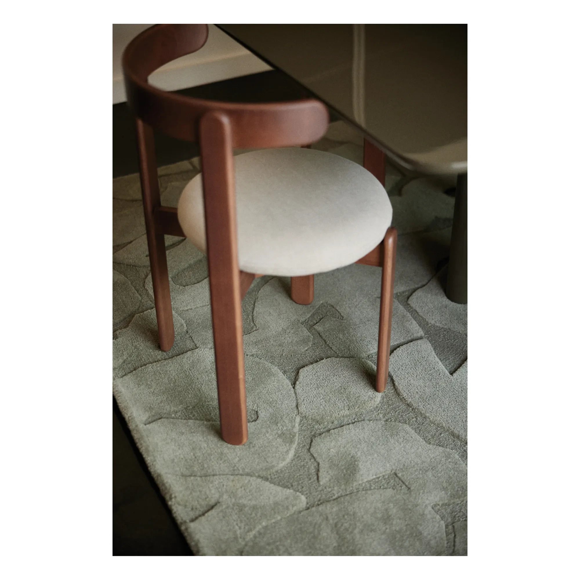 Gabrielle Paris - Silla de madera de lila, asiento de lino | Crudo