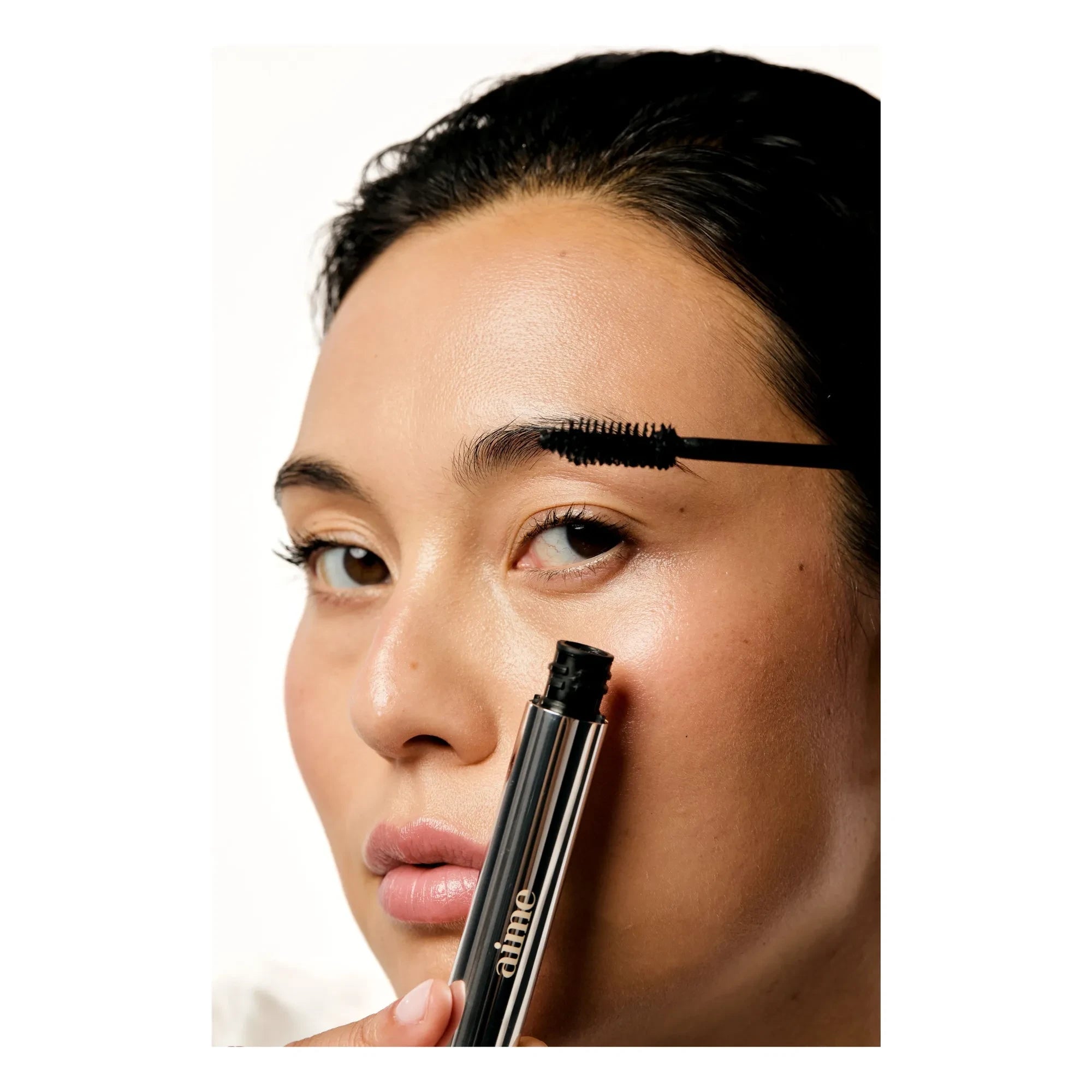 AIME - Mascara para el cuidado y volumen de pestañas | Negro