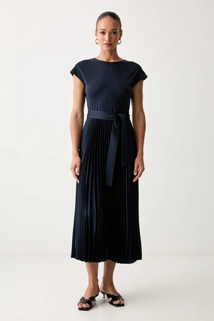 Weekend Max Mara Vestido Acampanado de Lyocell WKDGELA