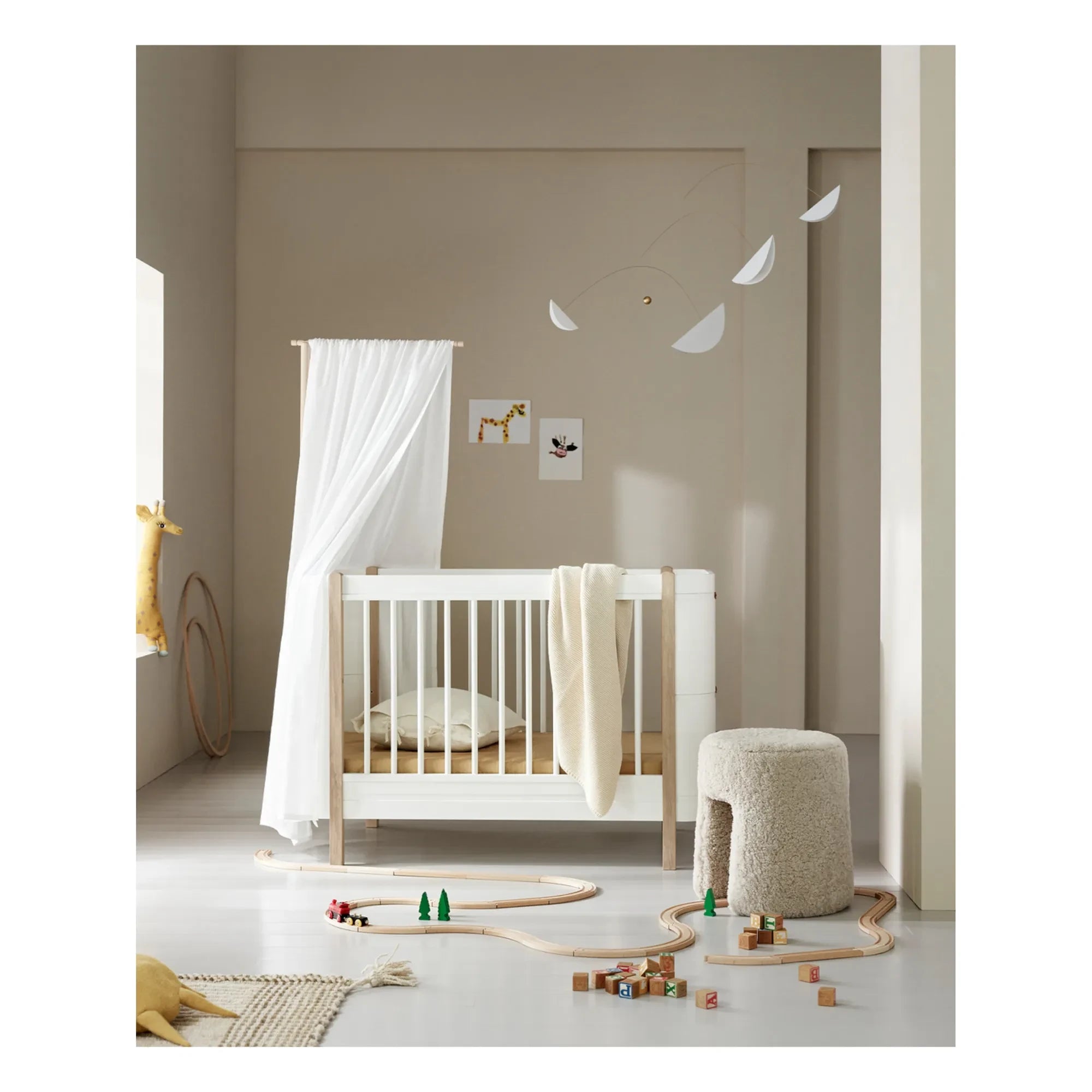 Oliver Furniture - Cuna Mini+ de madera de roble, kit junior no incluido
