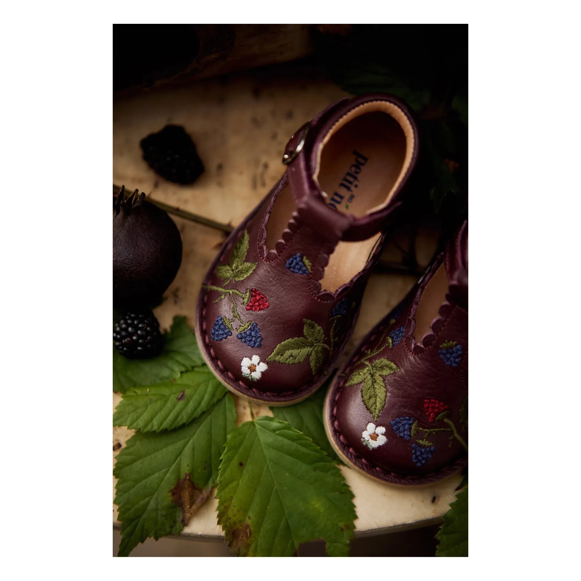 Petit Nord - Zapatos T-Bar Para Bebés de Pies Anchos - Colección Uniqua | Ciruela
