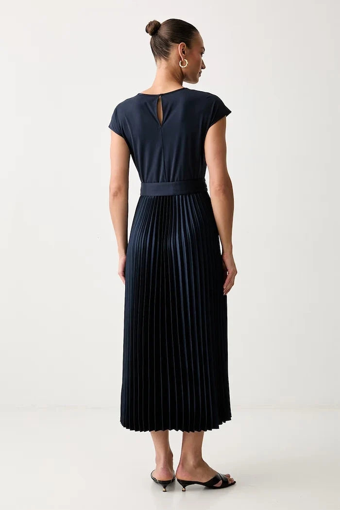 Weekend Max Mara Vestido Acampanado de Lyocell WKDGELA