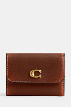 Tarjetero de cuero tipo cartera Coach para mujer