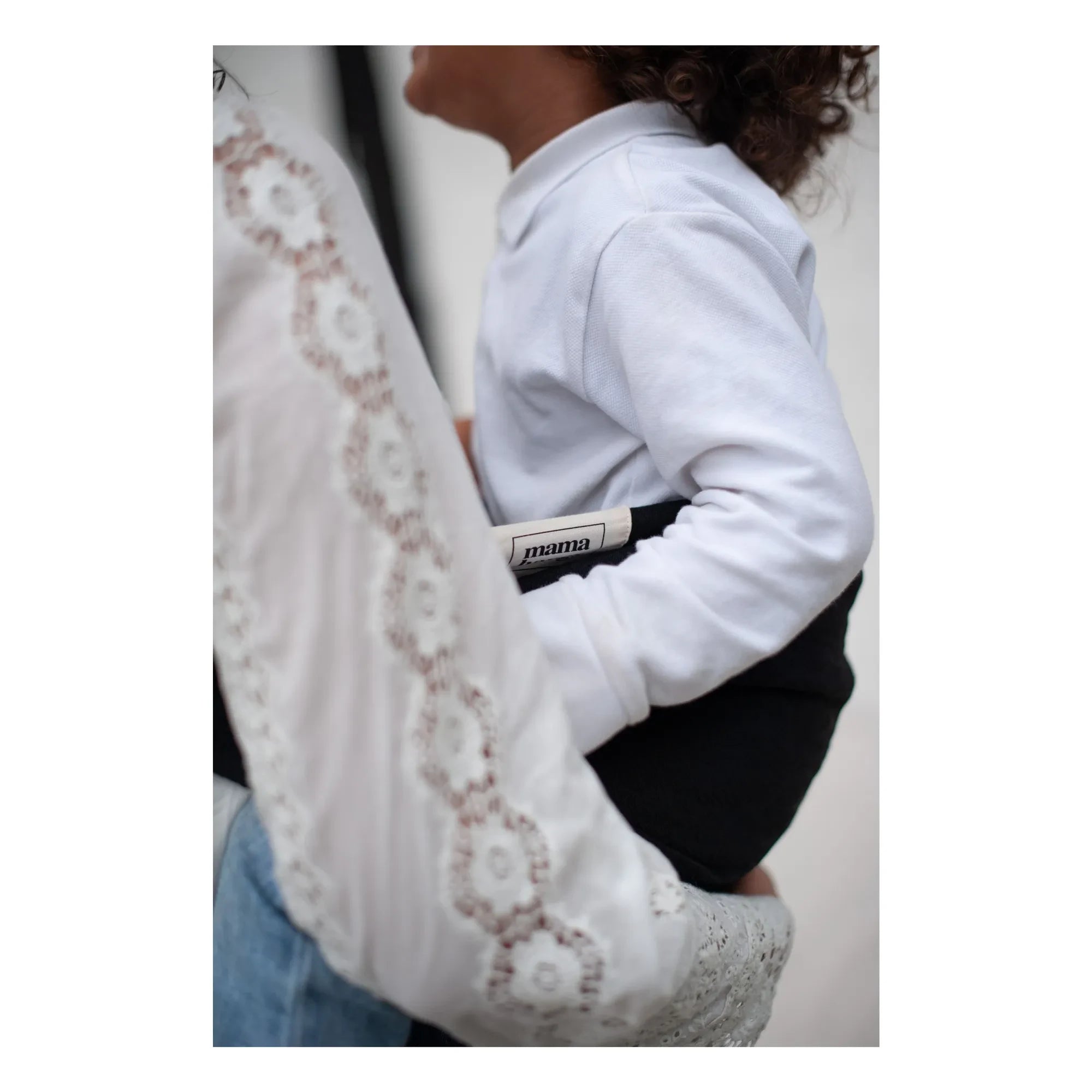 Mama Hangs - Mochila portabebés Carry &amp; Walk | Negro