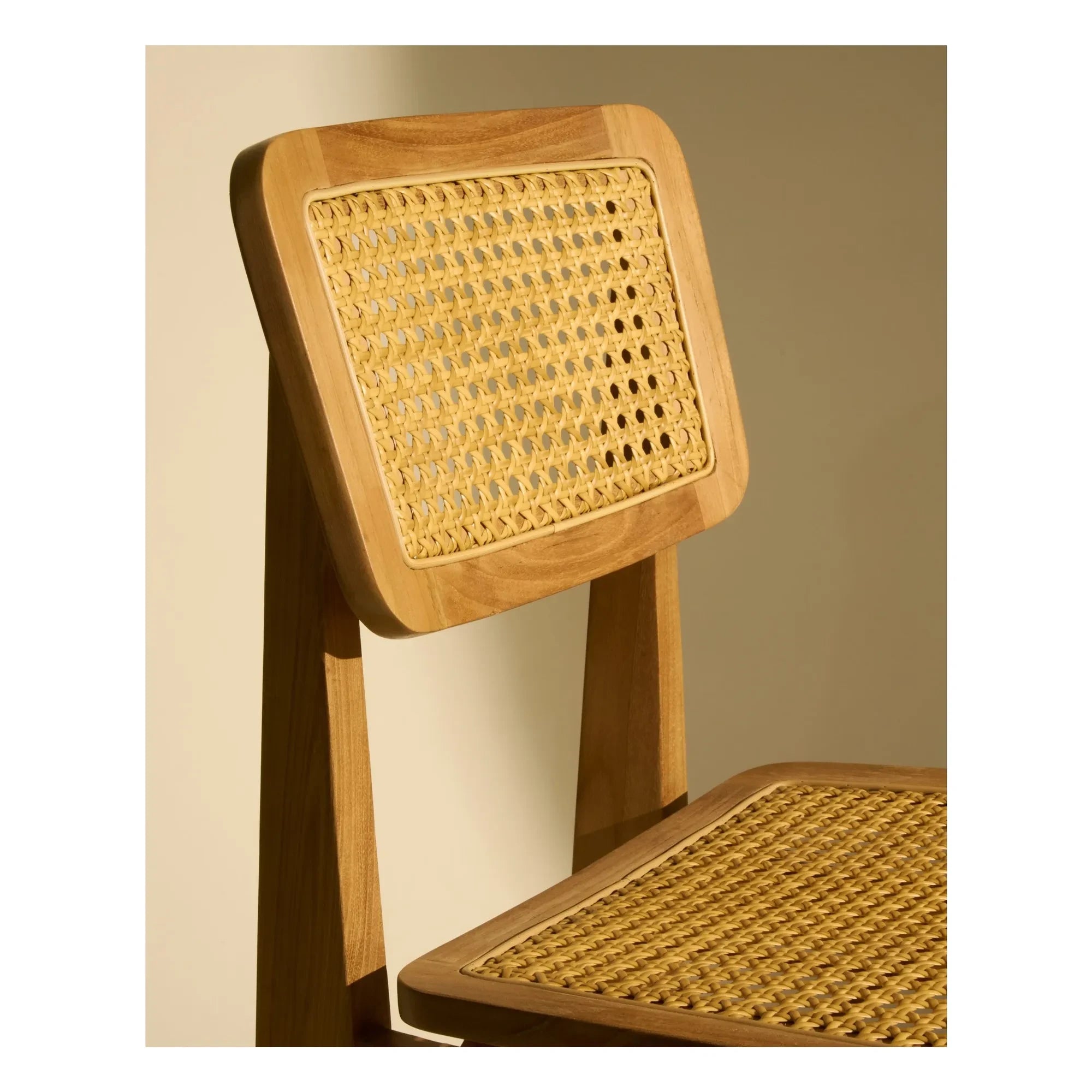Gubi - C-Chair para exterior, Marcel Gascoin