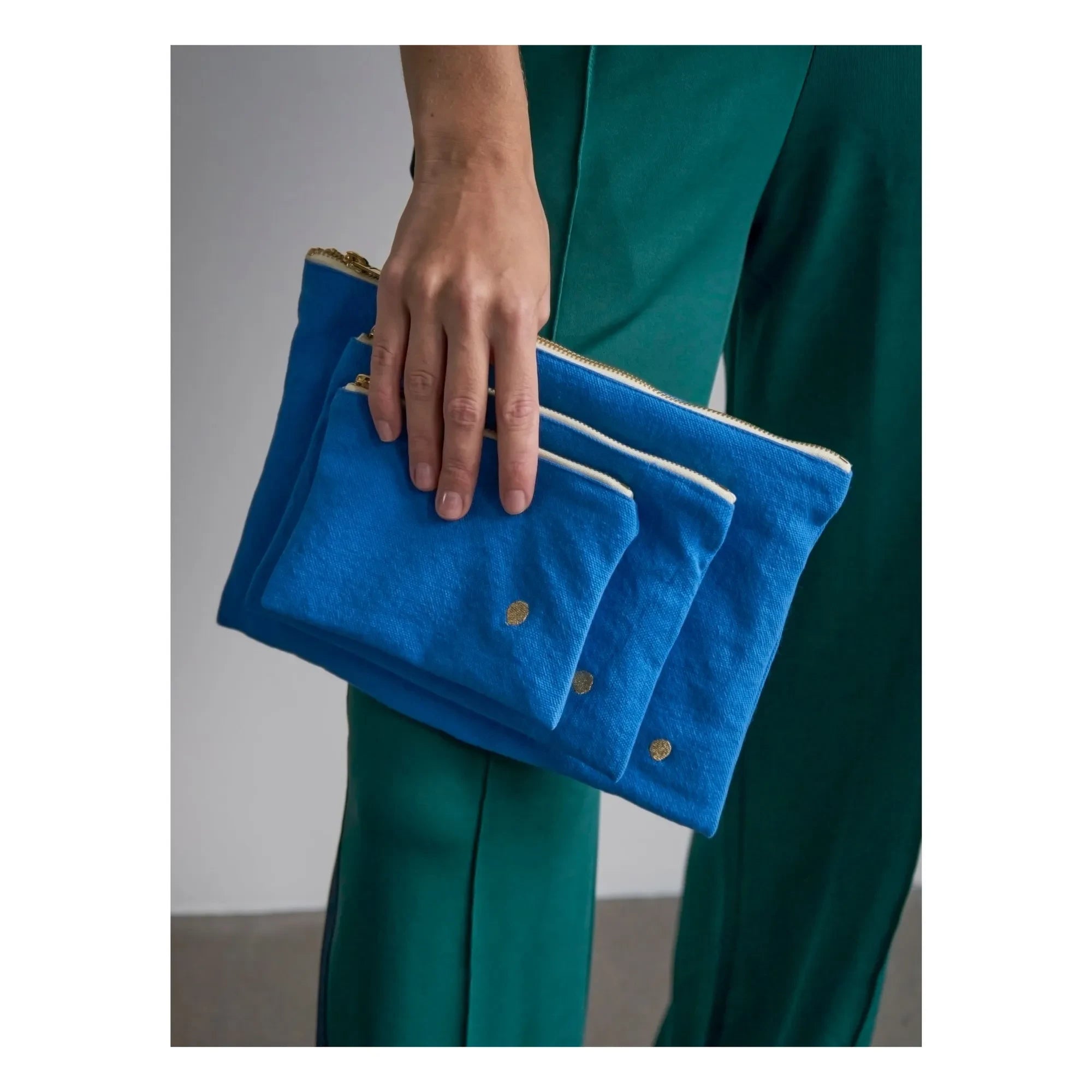 La guinda del pastel - Bolso clutch Iona | Azul eléctrico